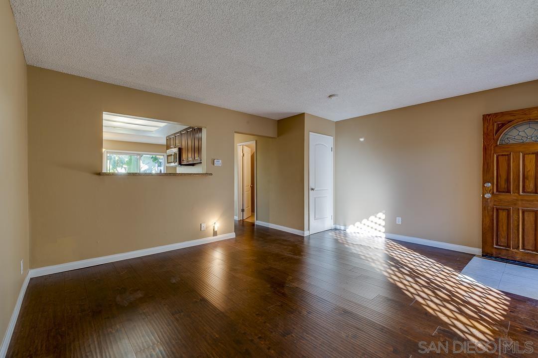 Detail Gallery Image 13 of 20 For 948  Gillespie Dr, Spring Valley,  CA 91977 - – Beds | – Baths