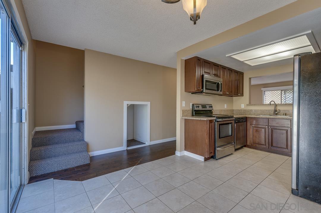 Detail Gallery Image 18 of 20 For 948  Gillespie Dr, Spring Valley,  CA 91977 - – Beds | – Baths