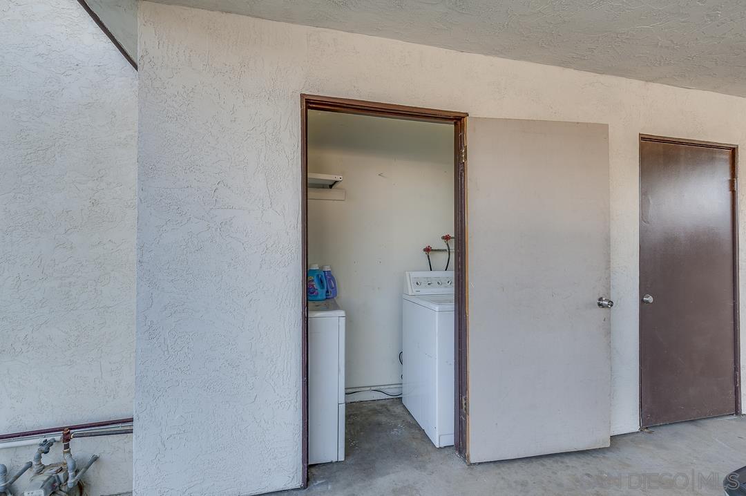 Detail Gallery Image 9 of 20 For 948  Gillespie Dr, Spring Valley,  CA 91977 - – Beds | – Baths