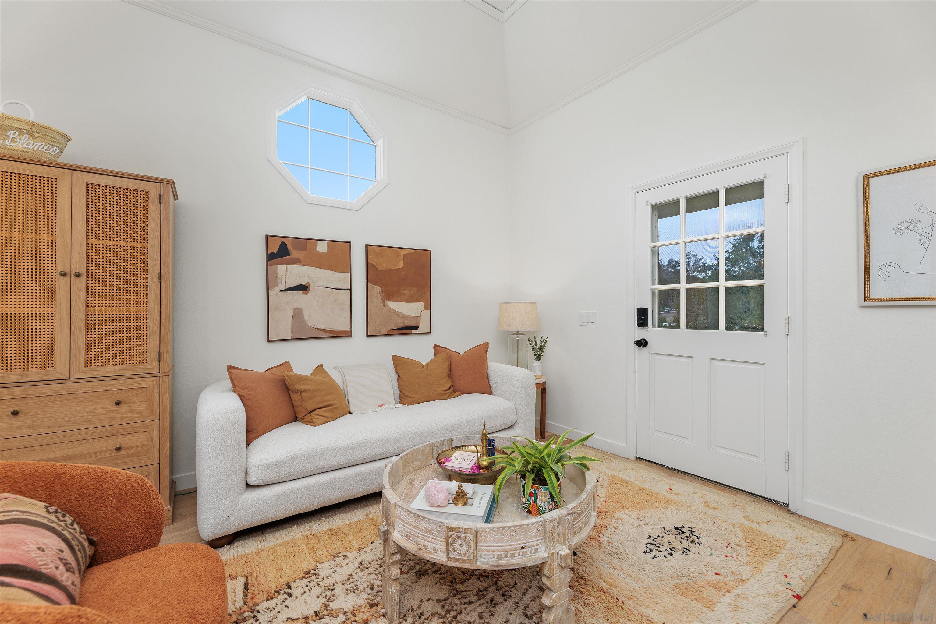 Detail Gallery Image 2 of 14 For 6631  Lago Lindo, Rancho Santa Fe,  CA 92067 - 1 Beds | 1 Baths
