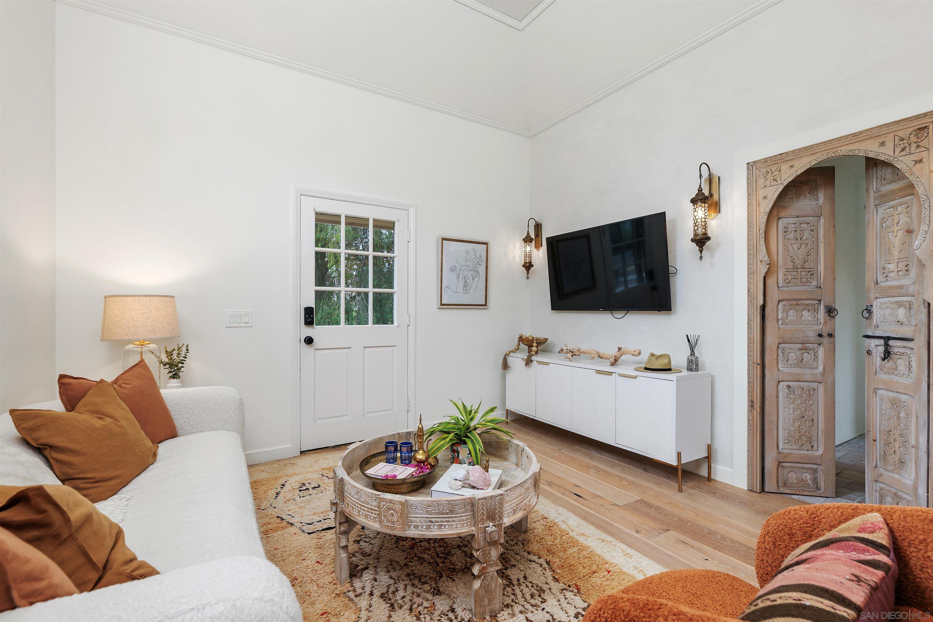 Detail Gallery Image 3 of 14 For 6631  Lago Lindo, Rancho Santa Fe,  CA 92067 - 1 Beds | 1 Baths