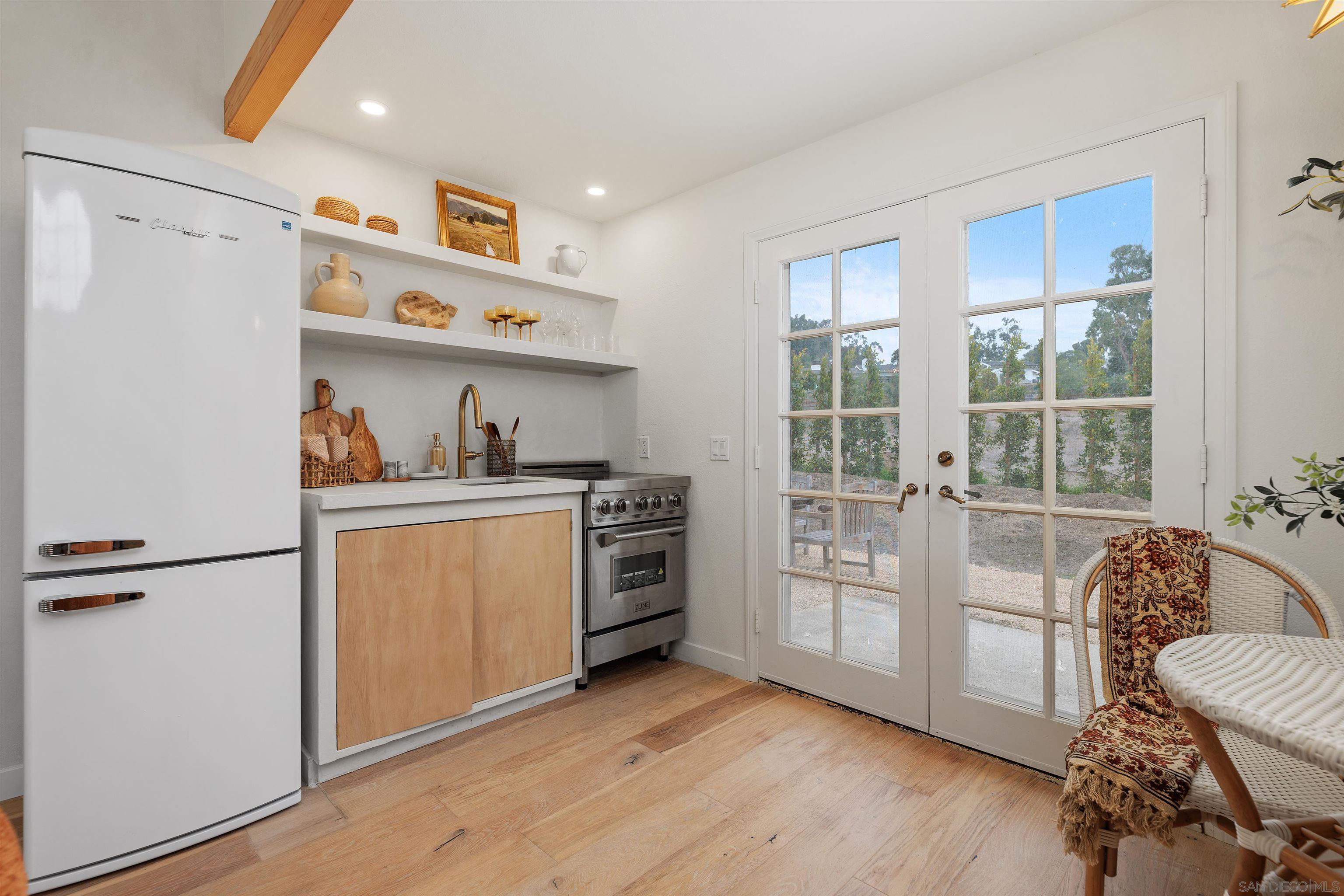 Detail Gallery Image 6 of 14 For 6631  Lago Lindo, Rancho Santa Fe,  CA 92067 - 1 Beds | 1 Baths