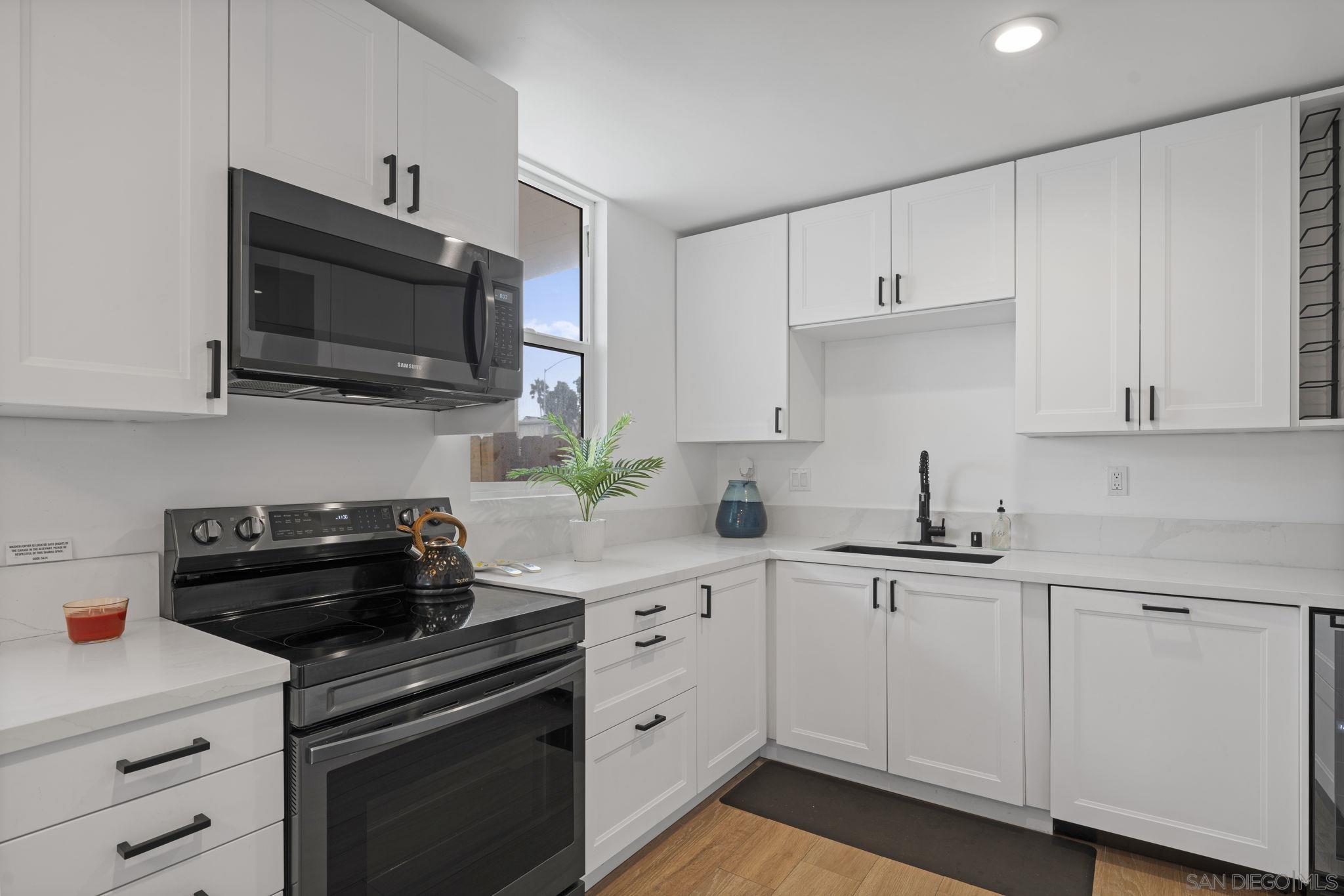 Detail Gallery Image 17 of 25 For 2735  Mission Blvd, San Diego,  CA 92109 - 2 Beds | 2 Baths