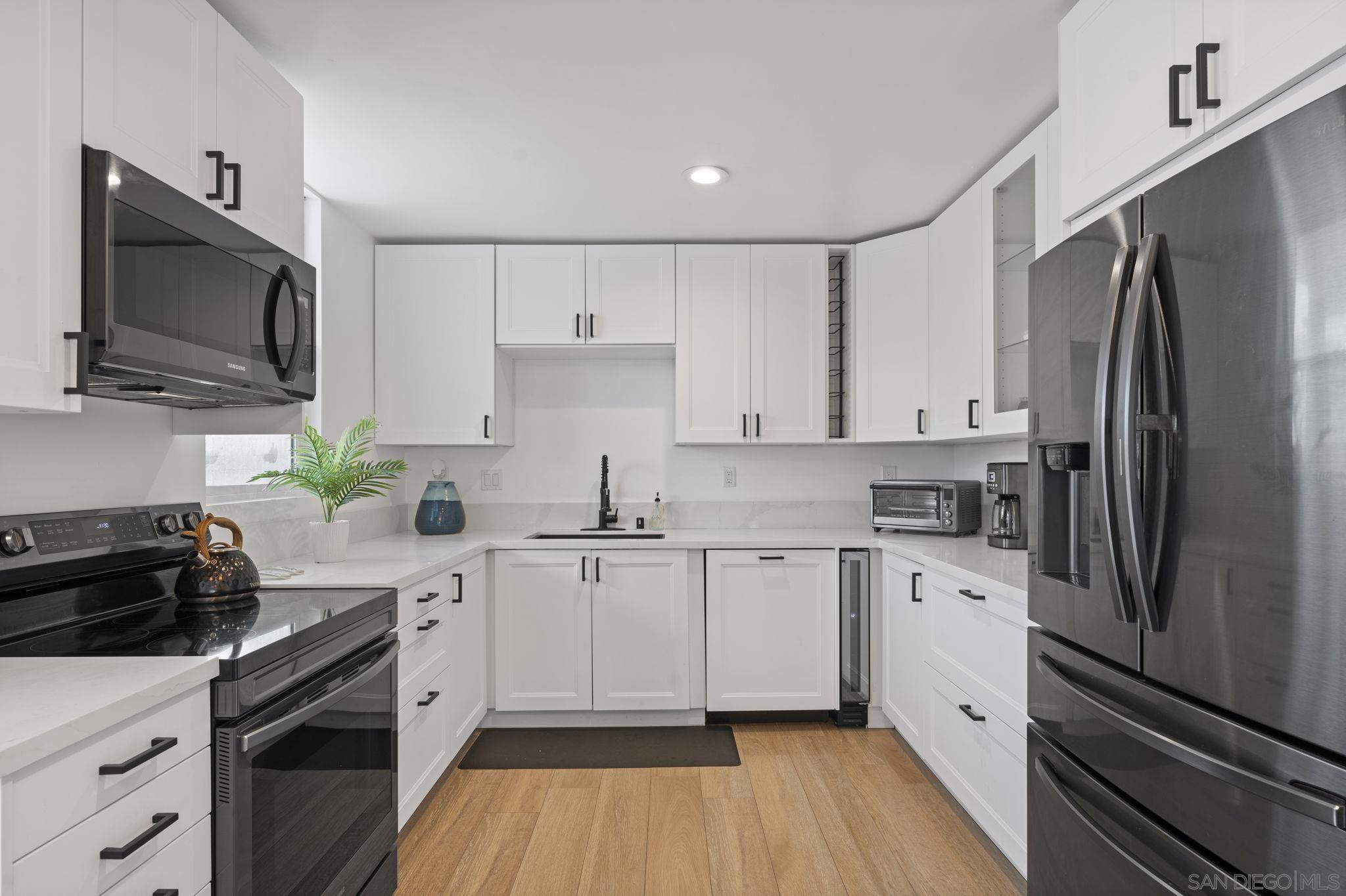 Detail Gallery Image 18 of 25 For 2735  Mission Blvd, San Diego,  CA 92109 - 2 Beds | 2 Baths