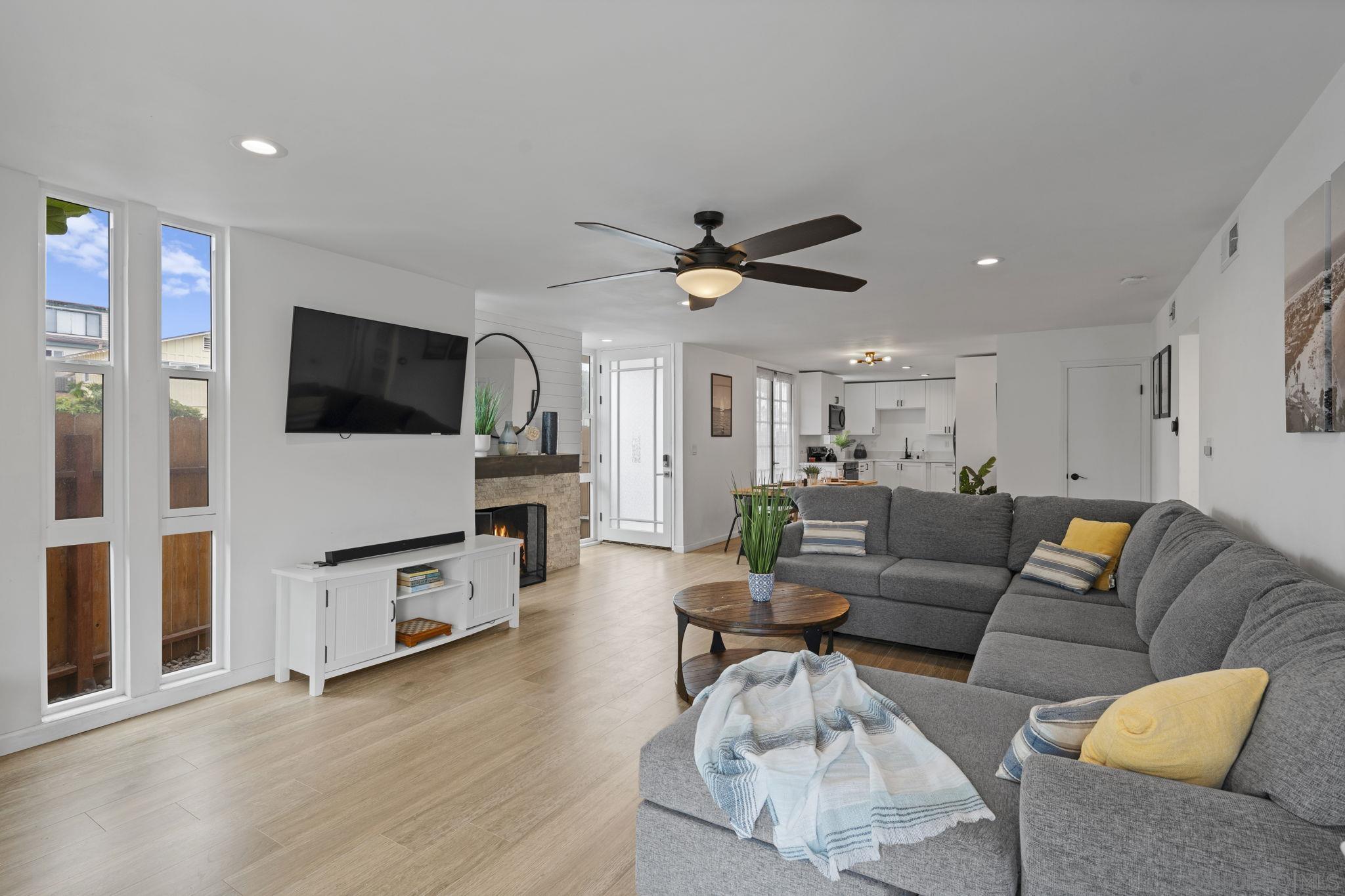 Detail Gallery Image 20 of 25 For 2735  Mission Blvd, San Diego,  CA 92109 - 2 Beds | 2 Baths