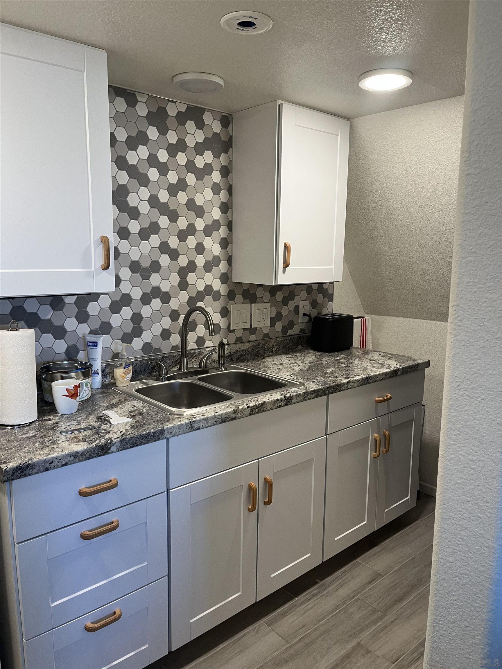 Detail Gallery Image 12 of 30 For 2723  Hazy Way, Banning,  CA 92220 - 2 Beds | 2/1 Baths