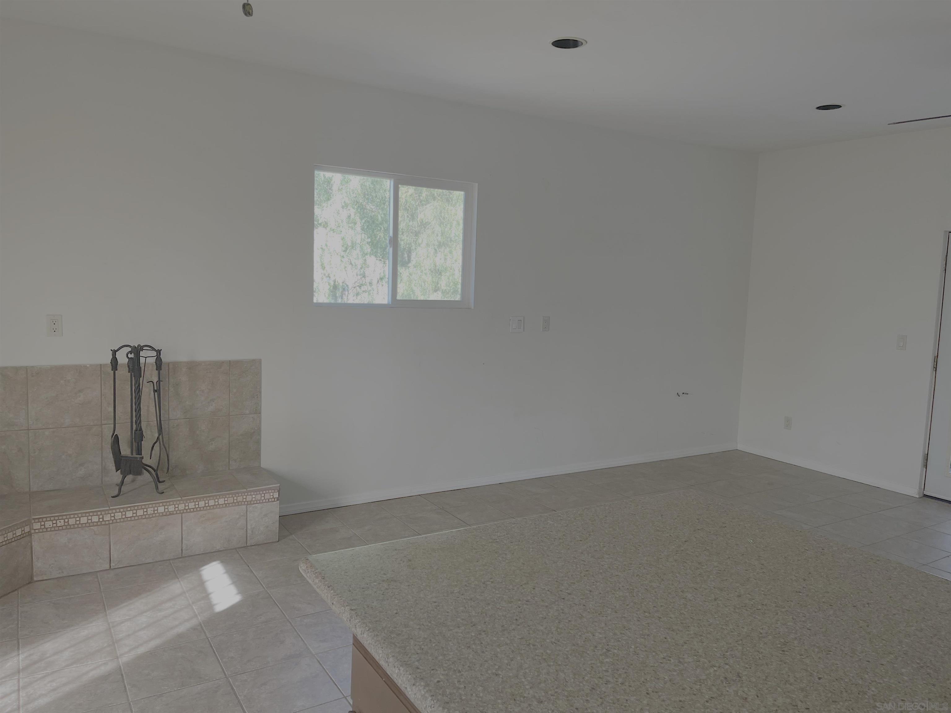 Detail Gallery Image 4 of 11 For 31330  Oak Glen Ln, Valley Center,  CA 92082 - 0 Beds | 1 Baths