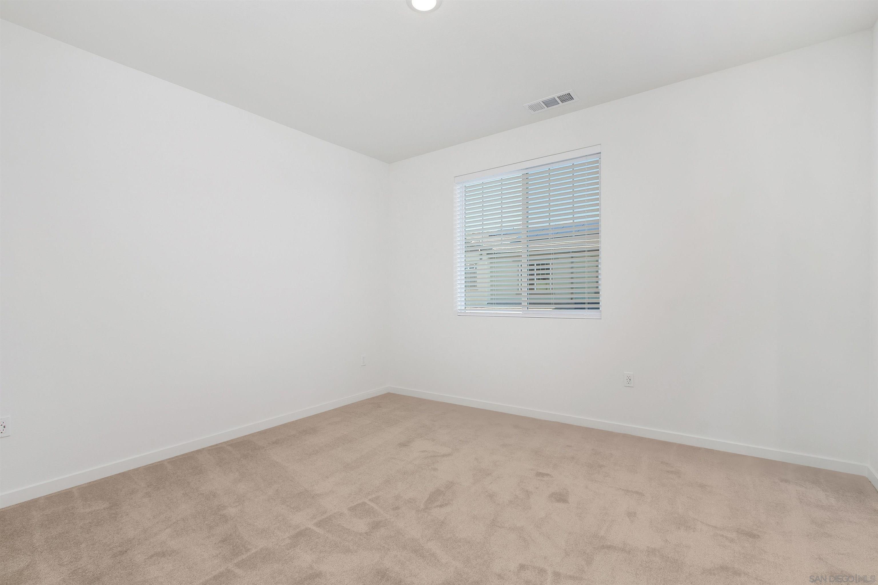 Detail Gallery Image 16 of 26 For 32336  Brunello, Temecula,  CA 92591 - 3 Beds | 2/1 Baths