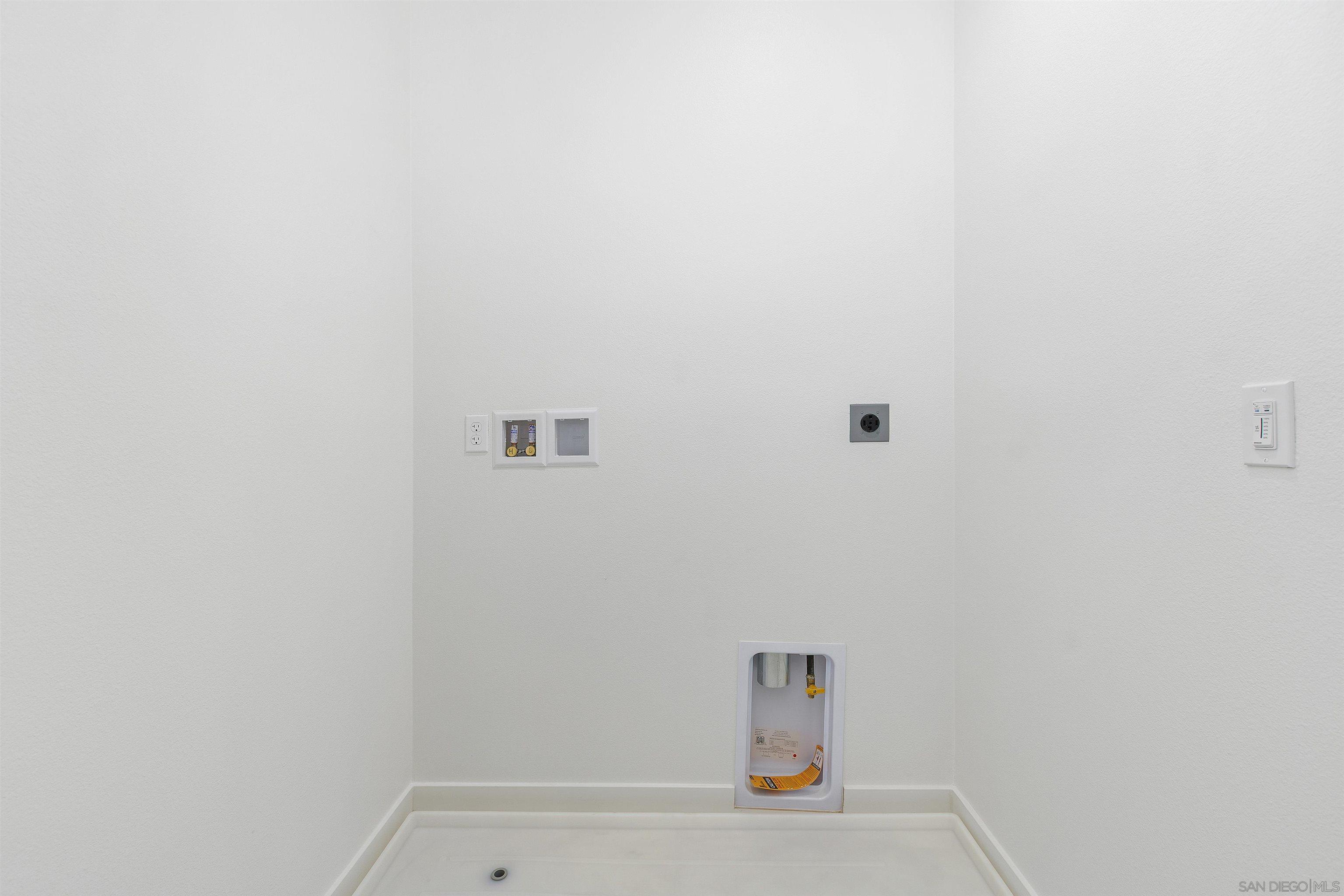 Detail Gallery Image 21 of 26 For 32336  Brunello, Temecula,  CA 92591 - 3 Beds | 2/1 Baths