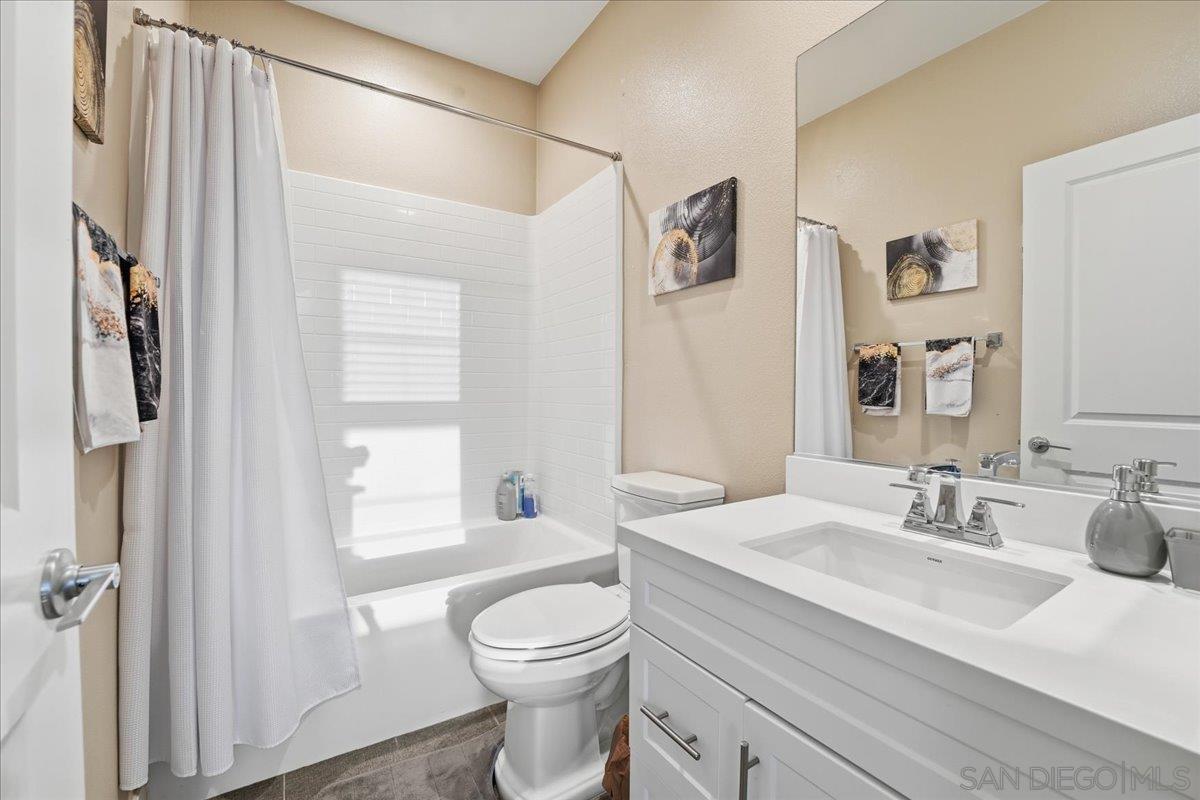 Detail Gallery Image 14 of 37 For 4321  Star Path Way  #3,  Oceanside,  CA 92056 - 3 Beds | 2/1 Baths
