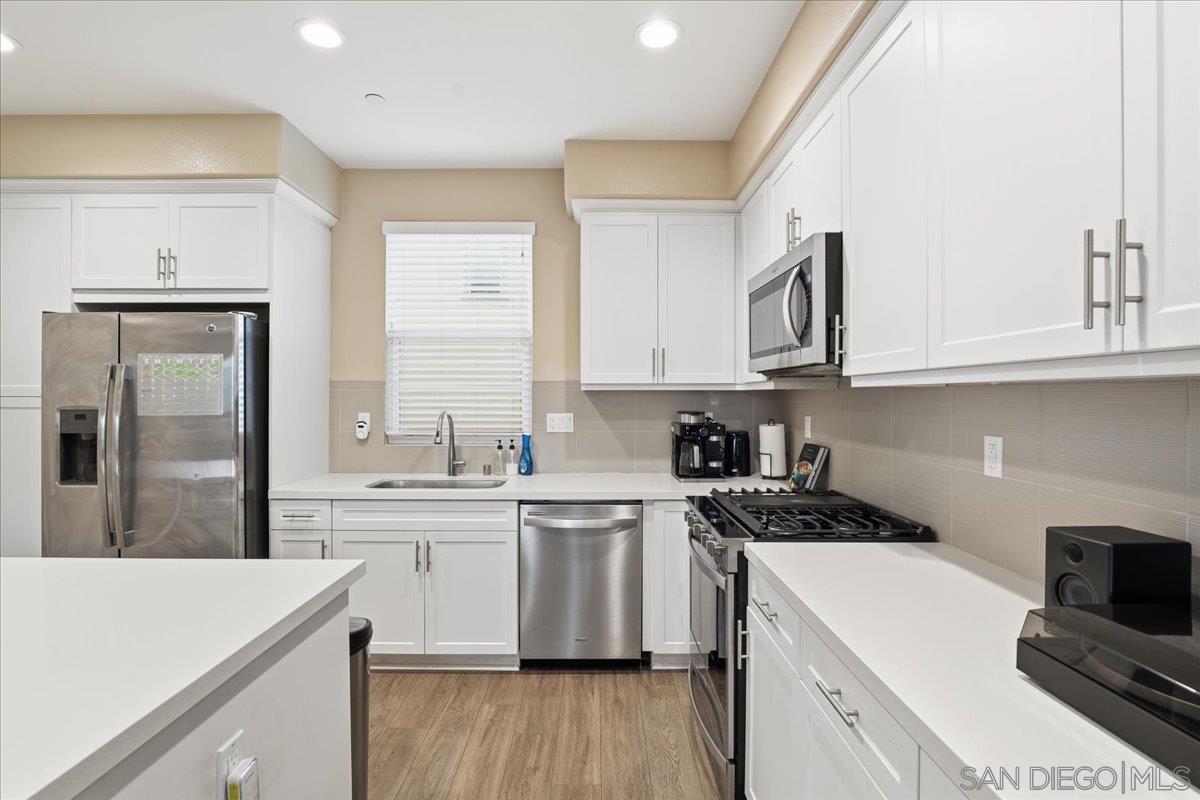 Detail Gallery Image 21 of 37 For 4321  Star Path Way  #3,  Oceanside,  CA 92056 - 3 Beds | 2/1 Baths