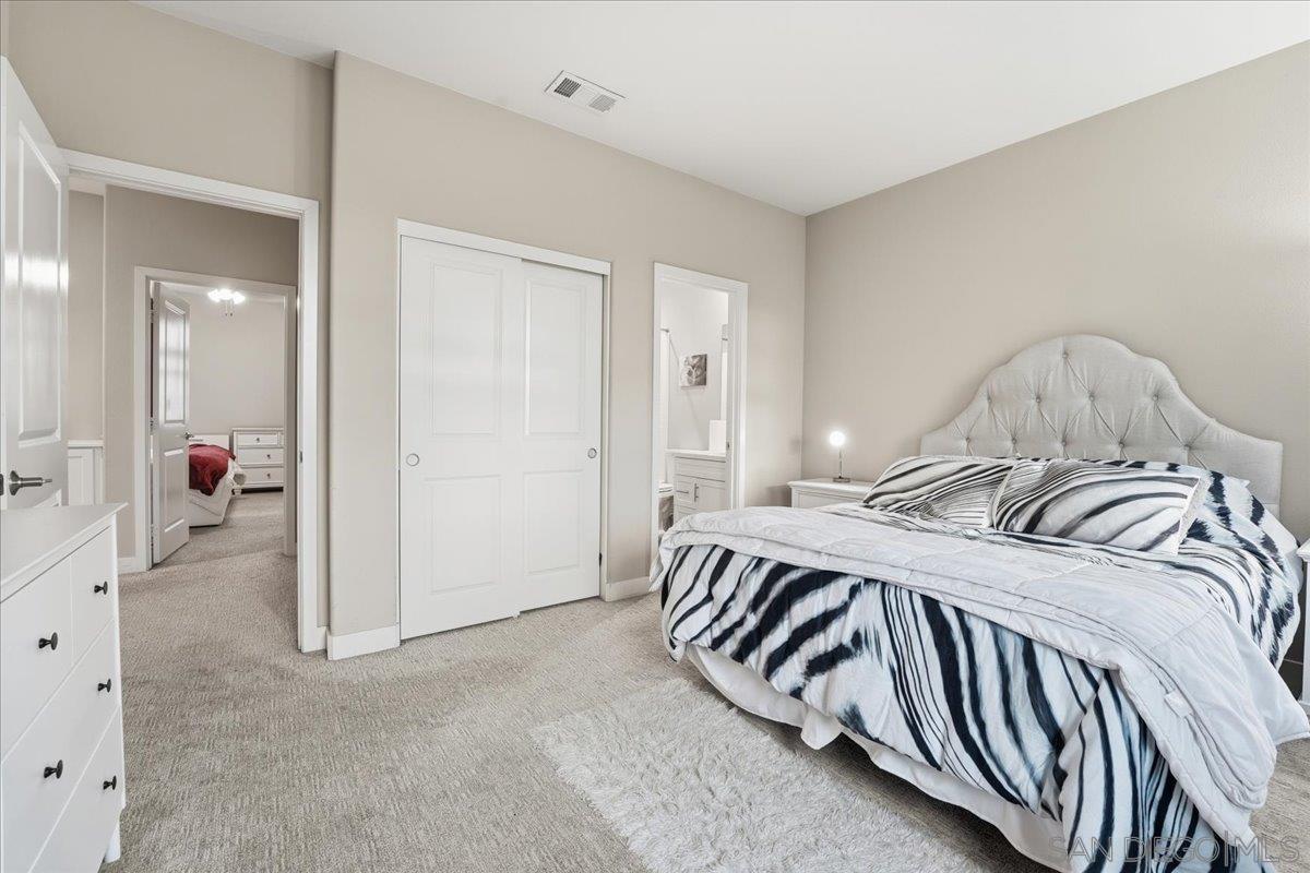 Detail Gallery Image 10 of 37 For 4321  Star Path Way  #3,  Oceanside,  CA 92056 - 3 Beds | 2/1 Baths