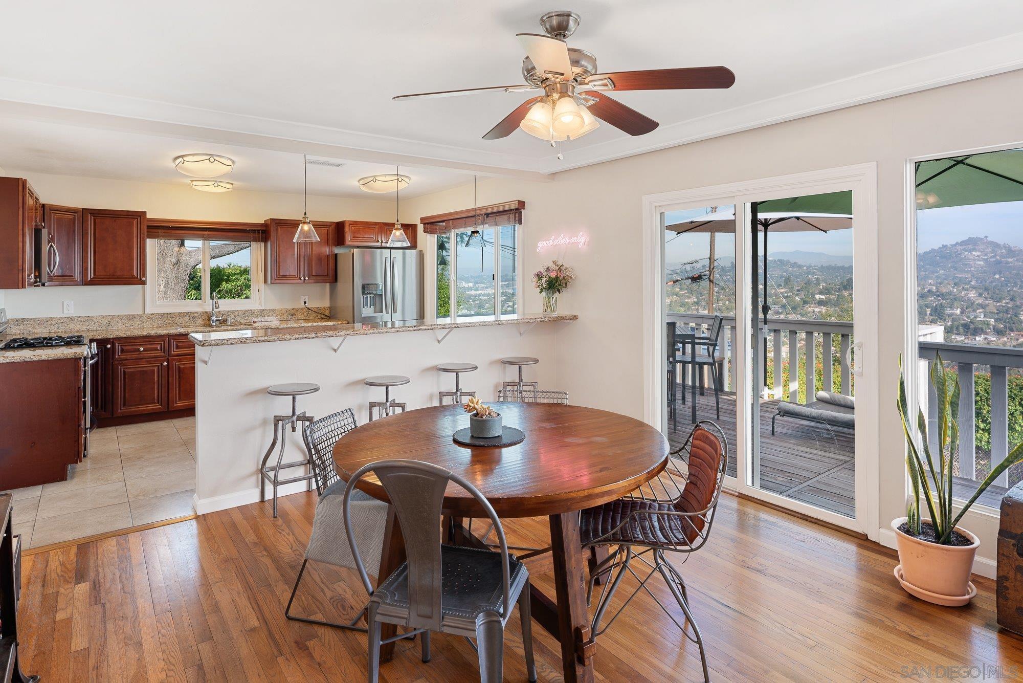 Detail Gallery Image 18 of 42 For 4258  Summit Drive, La Mesa,  CA 91941 - 3 Beds | 2/1 Baths