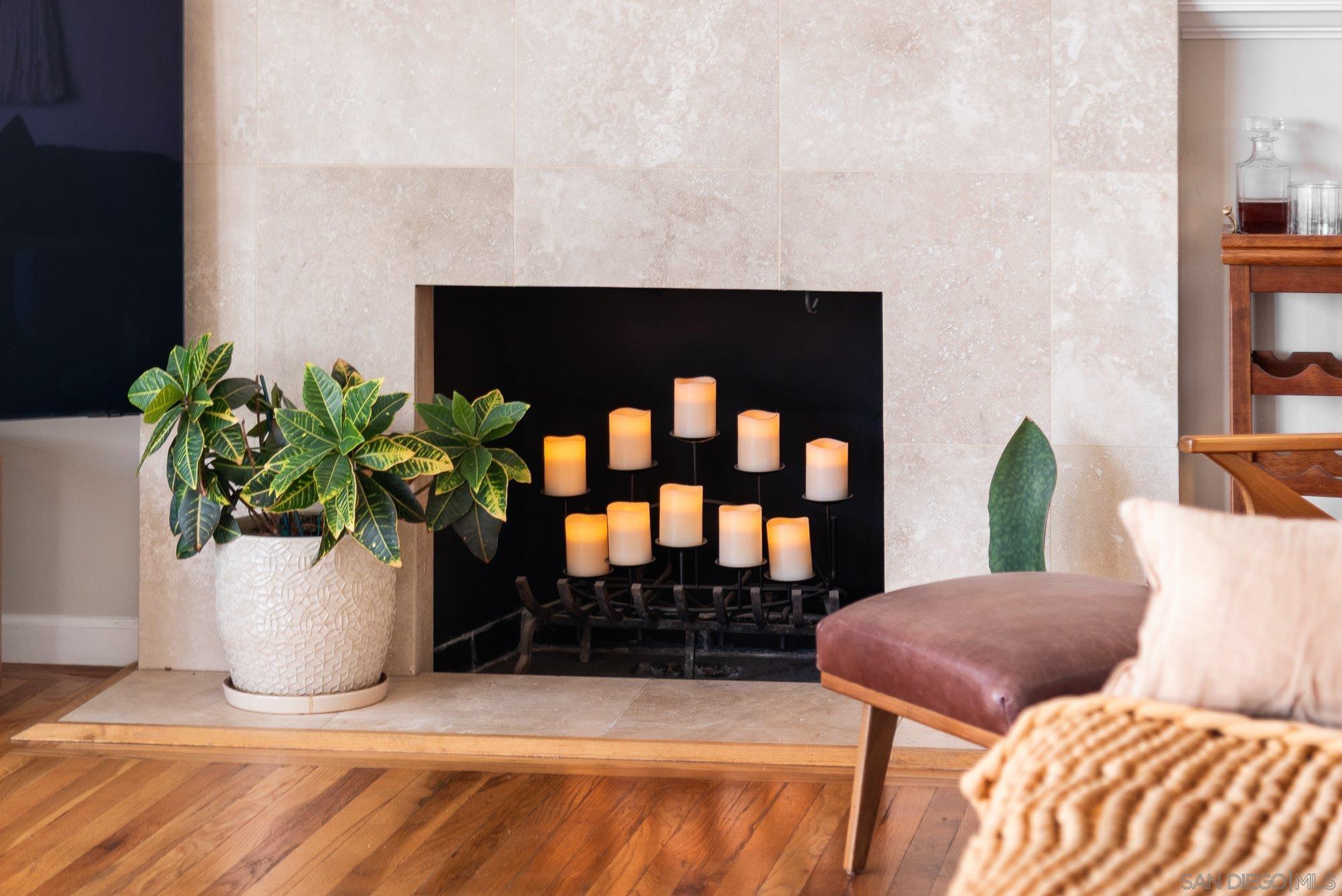 Detail Gallery Image 18 of 44 For 4258  Summit Drive, La Mesa,  CA 91941 - 3 Beds | 2/1 Baths