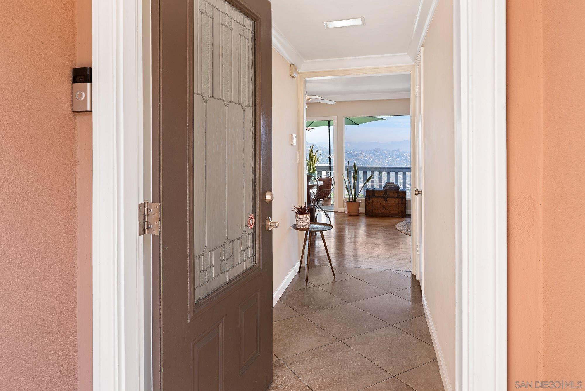 Detail Gallery Image 33 of 44 For 4258  Summit Drive, La Mesa,  CA 91941 - 3 Beds | 2/1 Baths