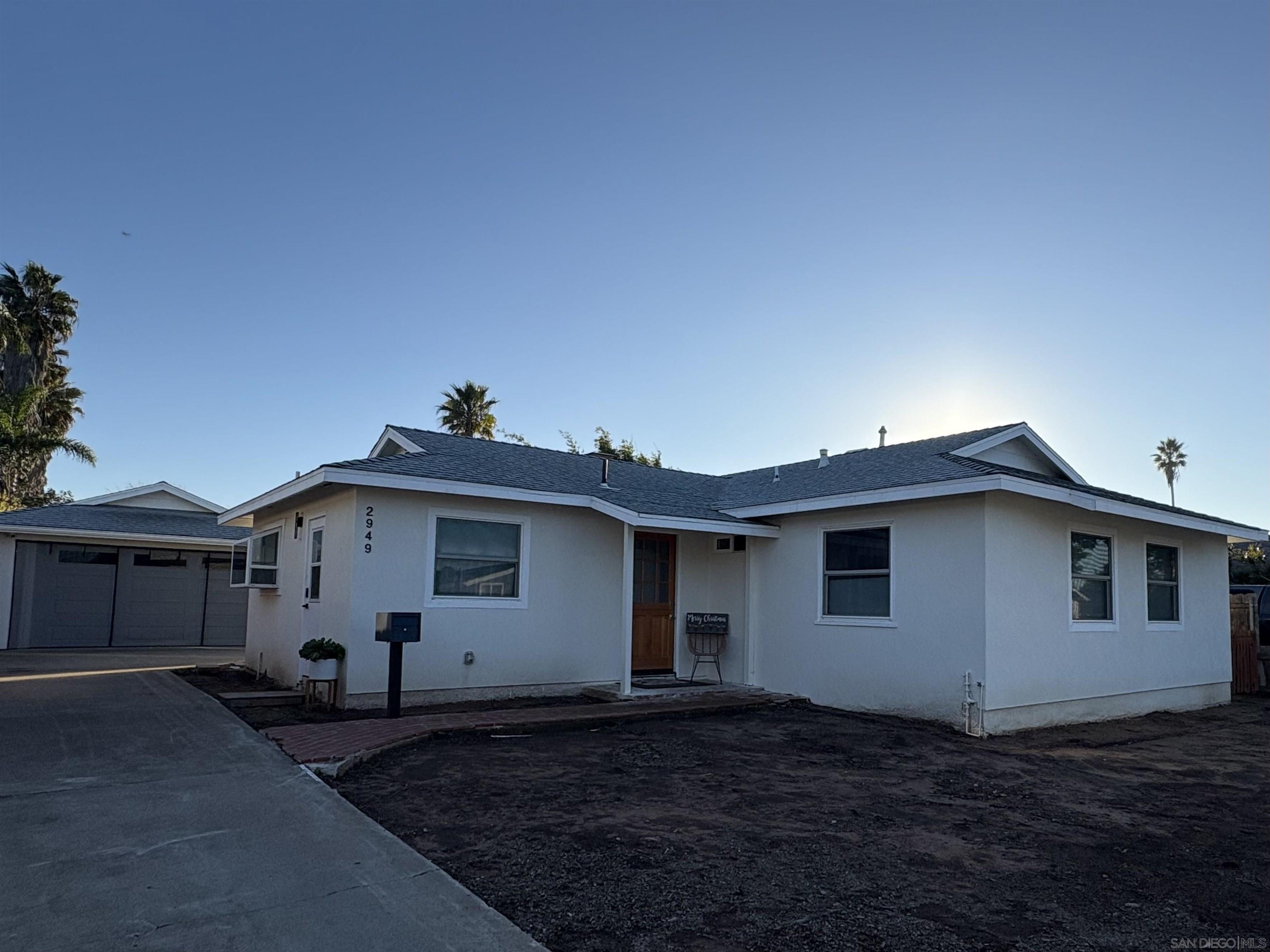 Detail Gallery Image 13 of 17 For 2949  Naugatuck Ave, San Diego,  CA 92117 - 3 Beds | 2 Baths