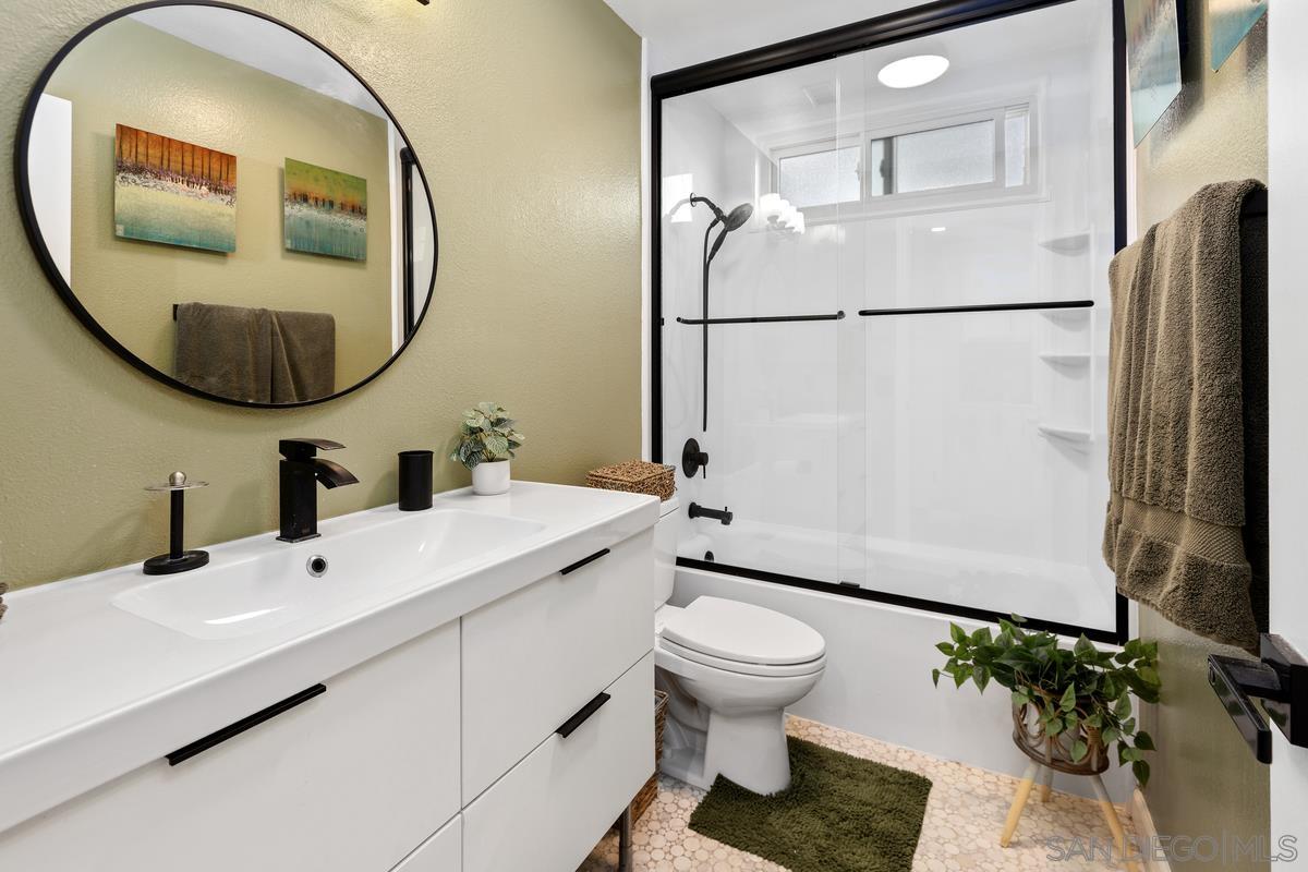 Detail Gallery Image 11 of 33 For 1550  Cactusridge St., San Diego,  CA 92105 - 3 Beds | 2 Baths