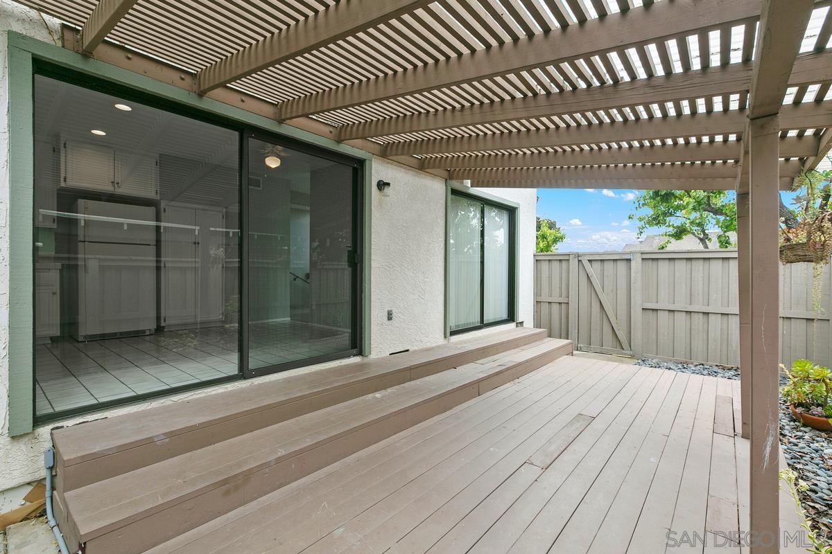 Detail Gallery Image 21 of 25 For 3338  Caminito Vasto, La Jolla,  CA 92037 - 3 Beds | 2/1 Baths