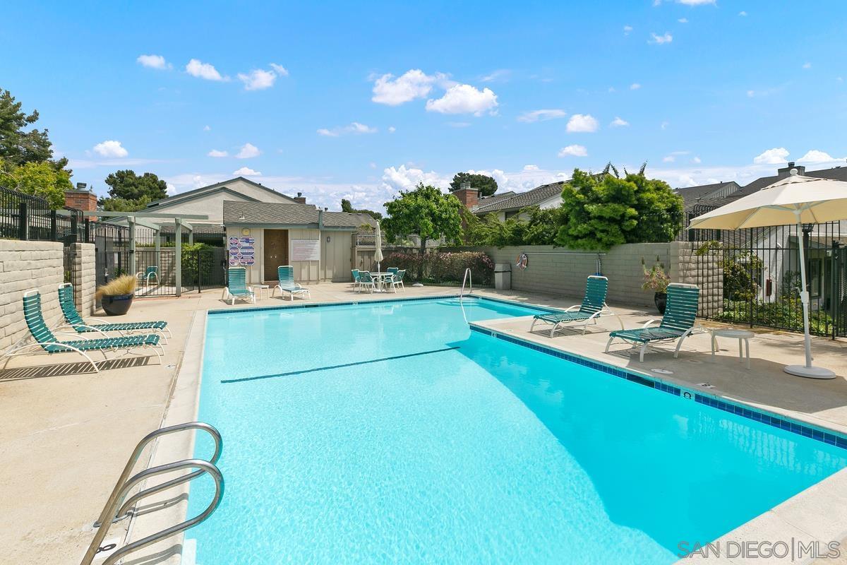 Detail Gallery Image 24 of 25 For 3338  Caminito Vasto, La Jolla,  CA 92037 - 3 Beds | 2/1 Baths