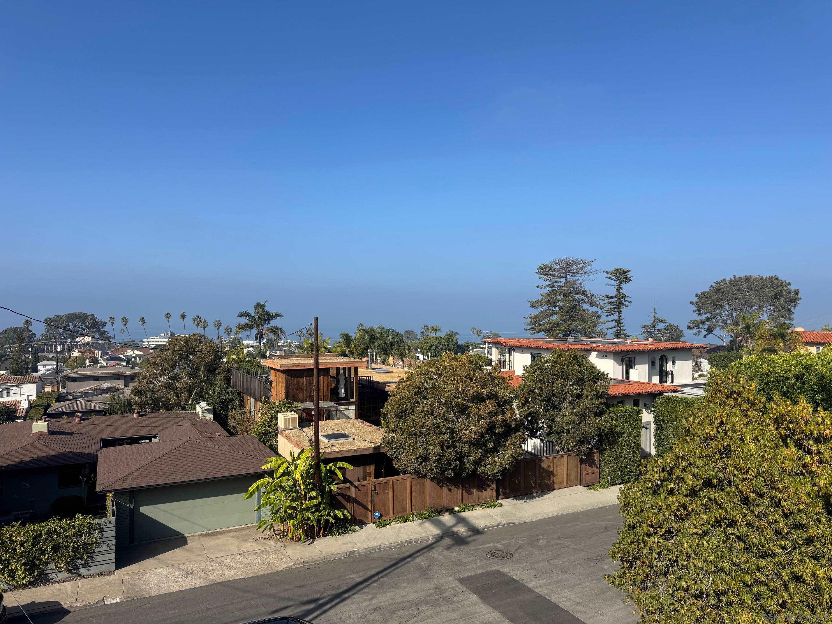 Detail Gallery Image 25 of 42 For 1357  Olivet St, La Jolla,  CA 92037 - 4 Beds | 3/1 Baths