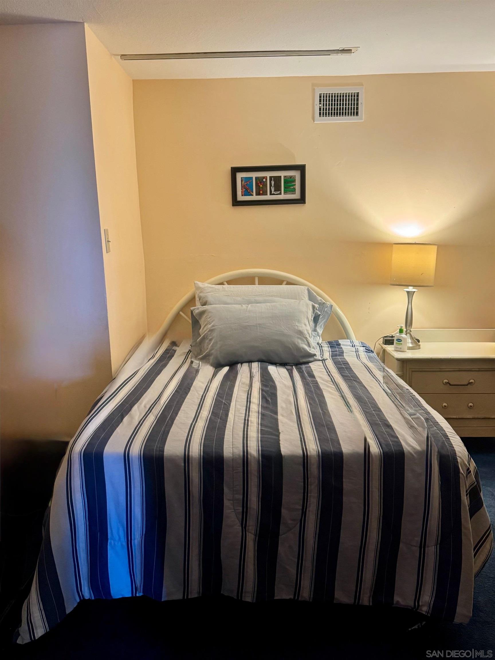 Detail Gallery Image 32 of 42 For 1357  Olivet St, La Jolla,  CA 92037 - 4 Beds | 3/1 Baths