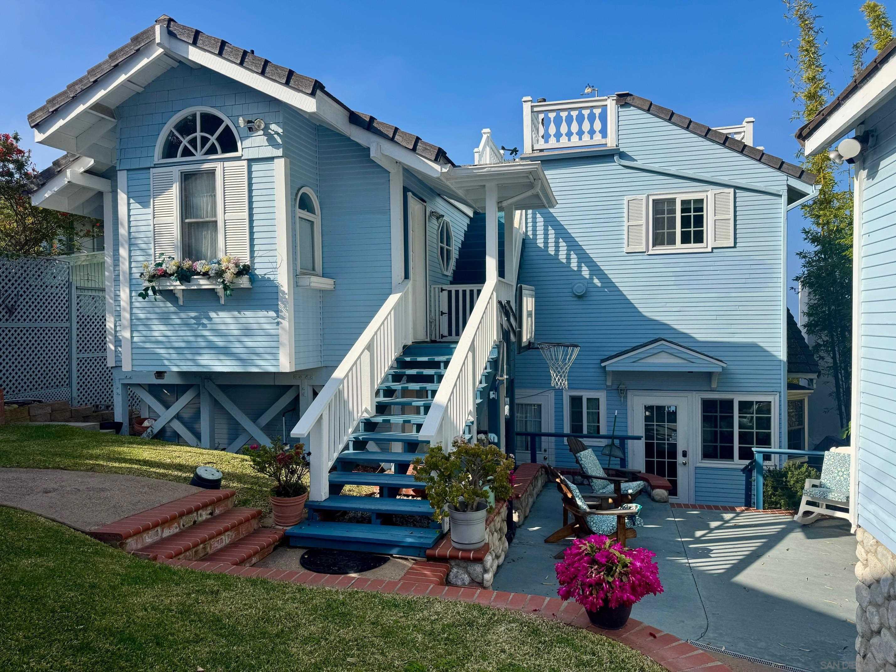 Detail Gallery Image 35 of 42 For 1357  Olivet St, La Jolla,  CA 92037 - 4 Beds | 3/1 Baths