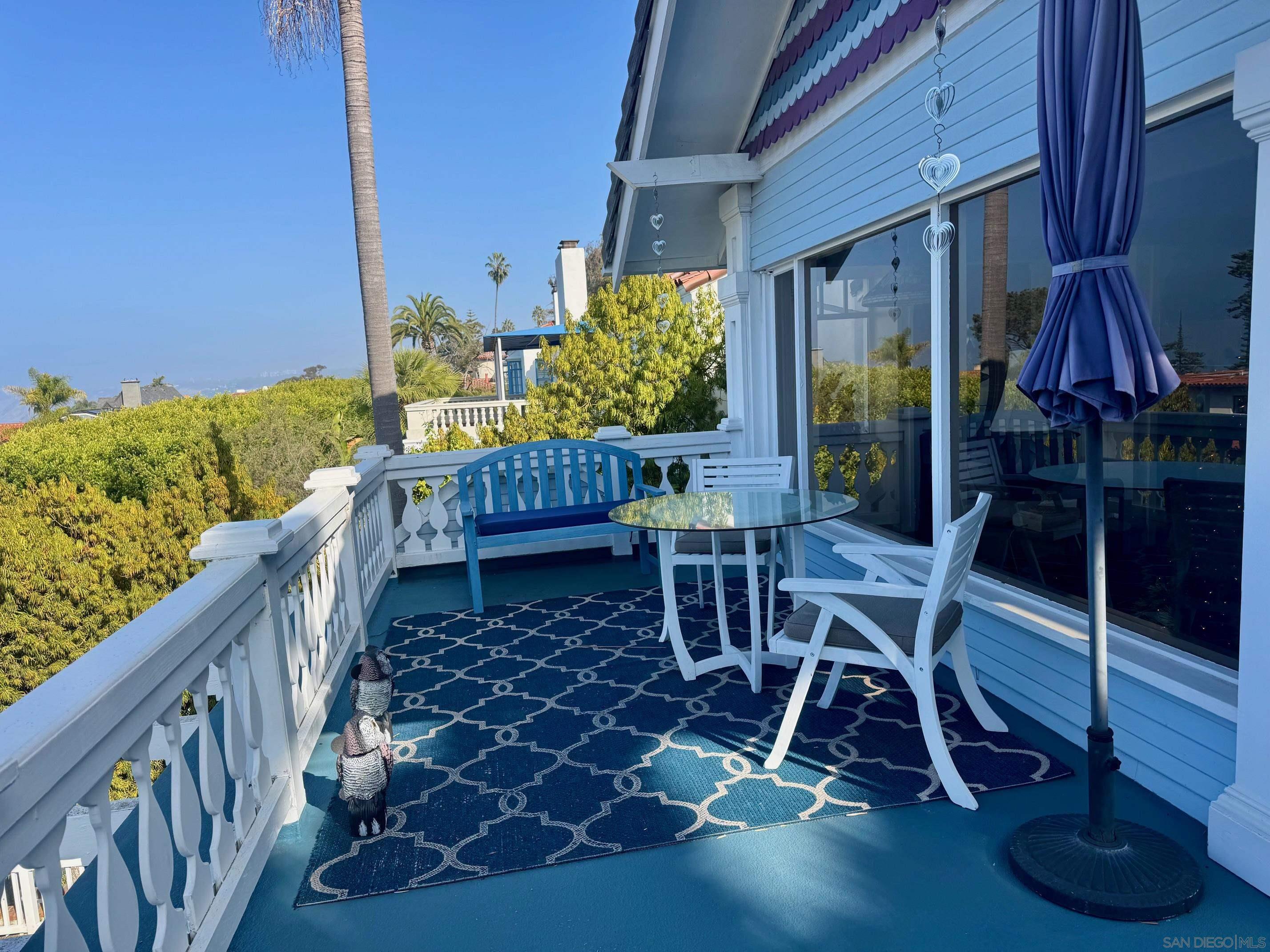 Detail Gallery Image 10 of 42 For 1357  Olivet St, La Jolla,  CA 92037 - 4 Beds | 3/1 Baths