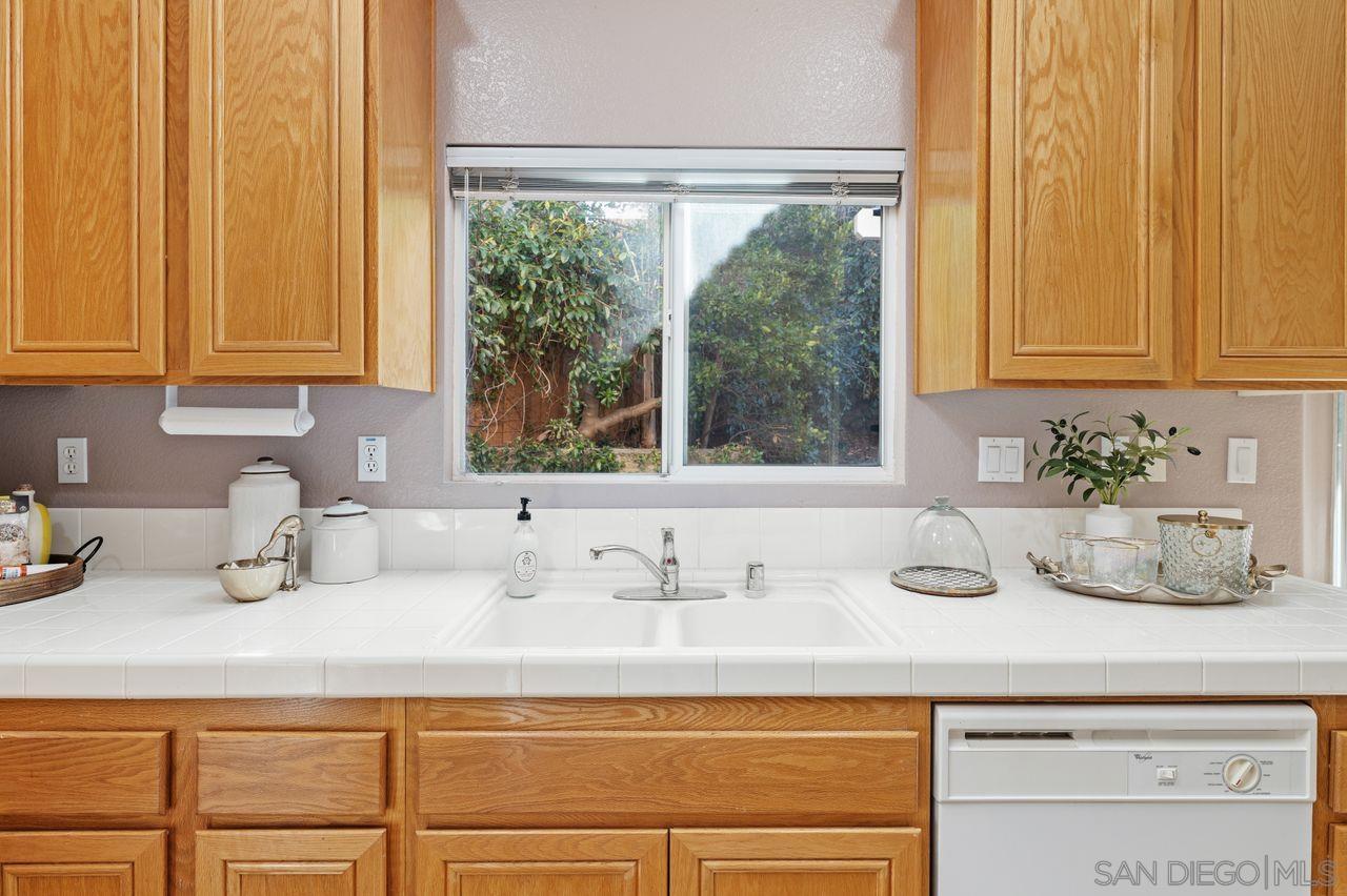 Detail Gallery Image 14 of 30 For 2975  River Shadow Ct, Alpine,  CA 91901 - 3 Beds | 2/1 Baths