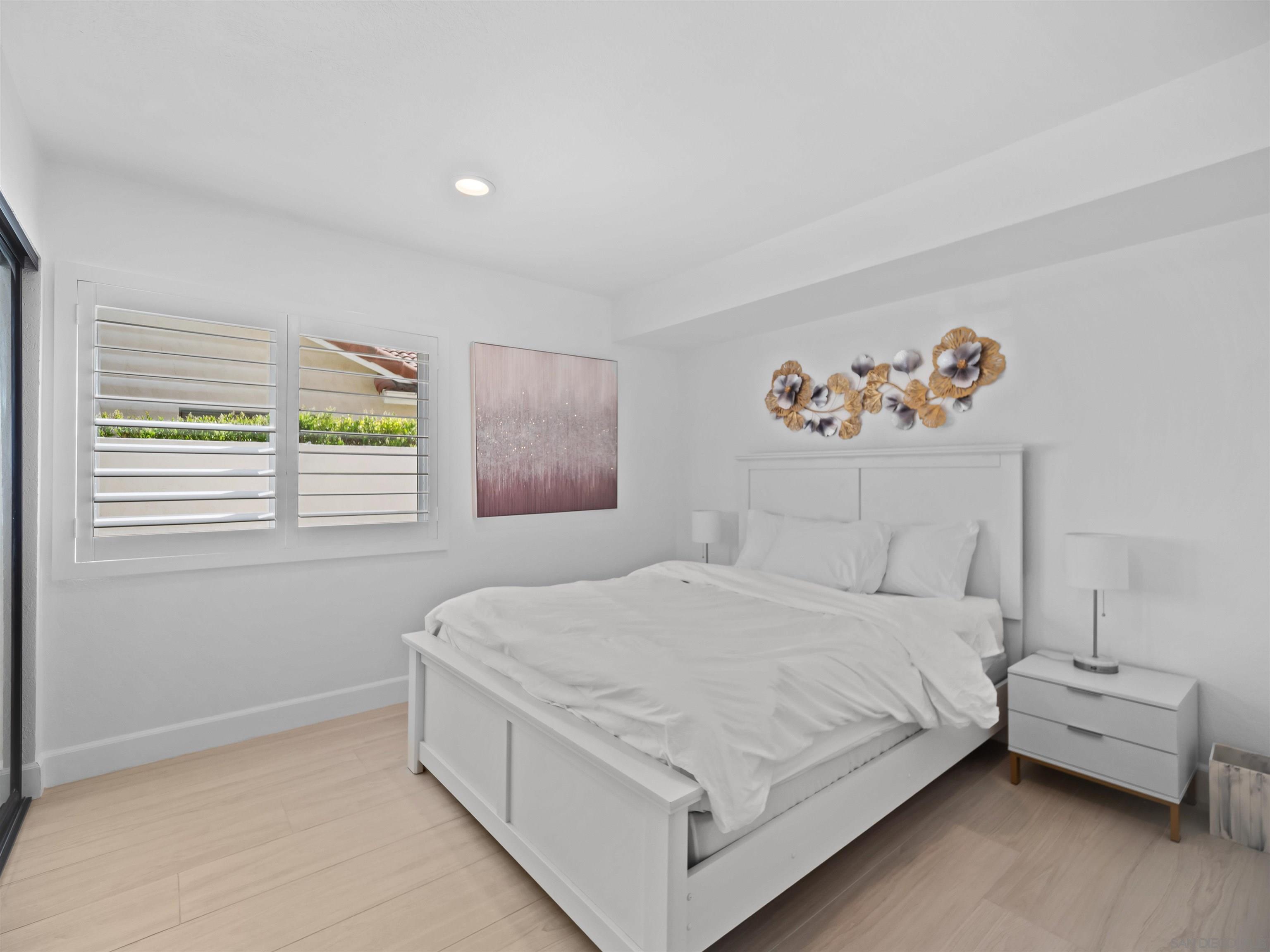 Detail Gallery Image 22 of 39 For 11748  via Chona, San Diego,  CA 92128 - 4 Beds | 3 Baths