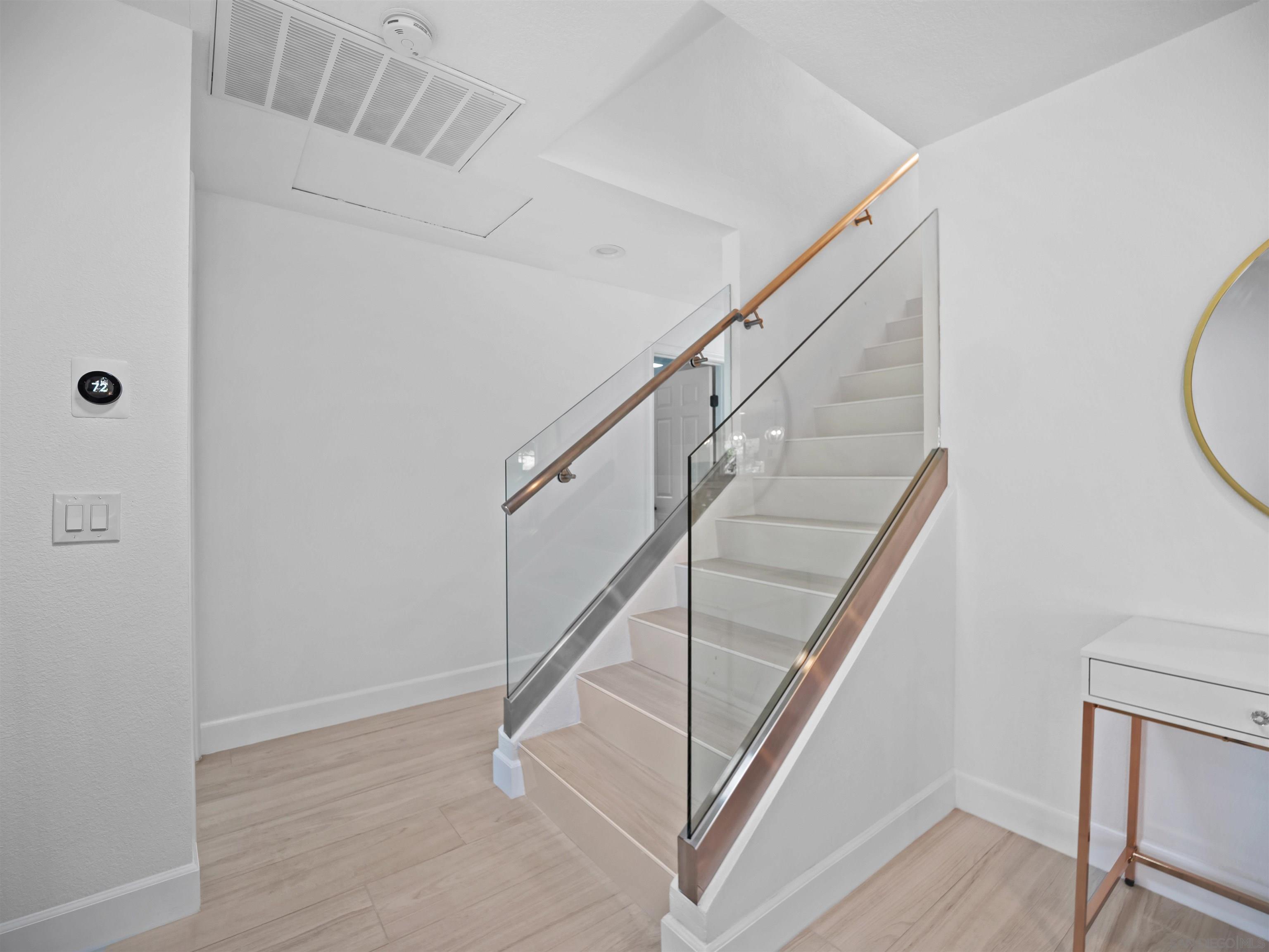 Detail Gallery Image 10 of 39 For 11748  via Chona, San Diego,  CA 92128 - 4 Beds | 3 Baths