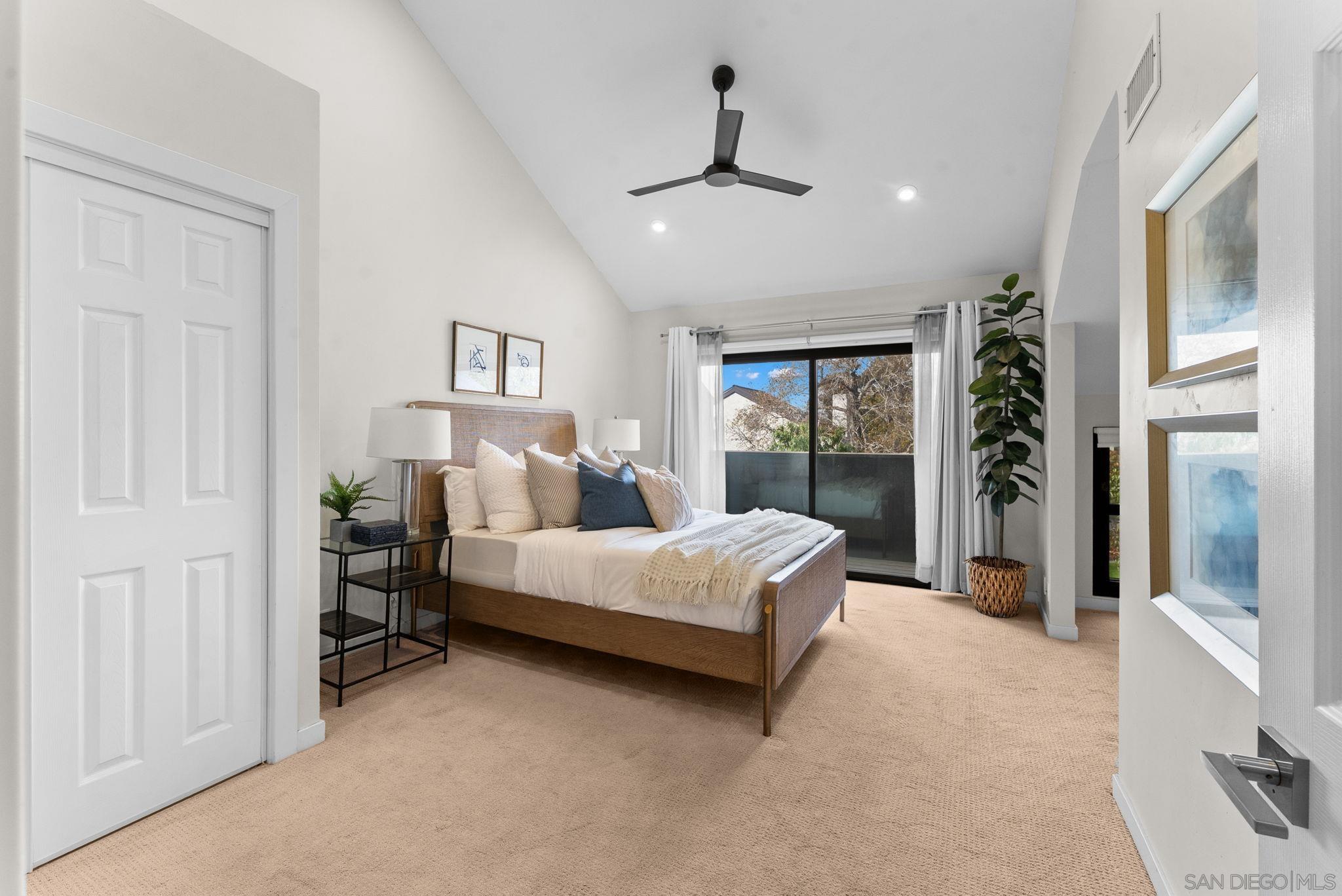 Detail Gallery Image 11 of 31 For 2264  Caminito Pajarito  #141,  San Diego,  CA 92107 - 2 Beds | 2/1 Baths