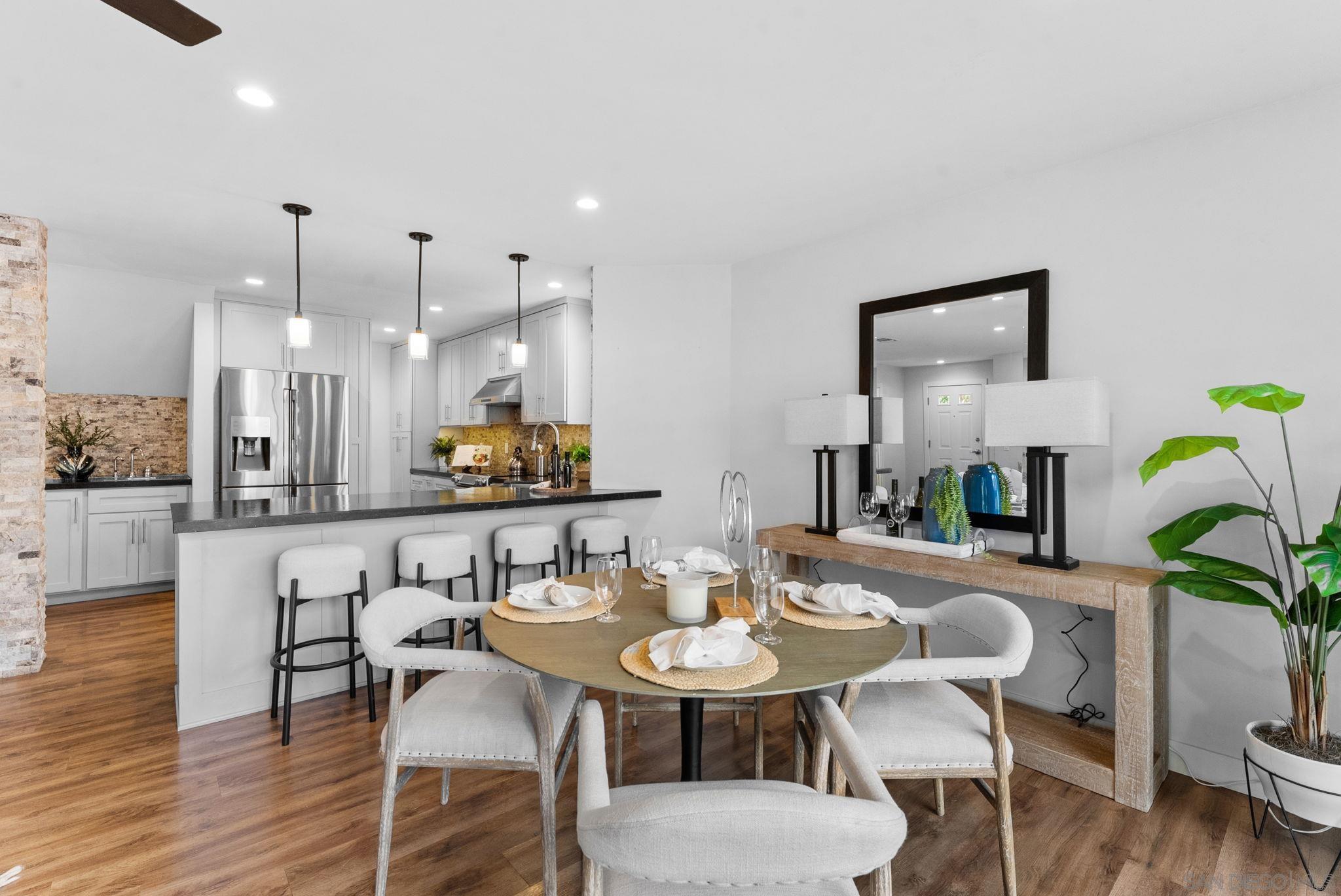 Detail Gallery Image 7 of 31 For 2264  Caminito Pajarito  #141,  San Diego,  CA 92107 - 2 Beds | 2/1 Baths