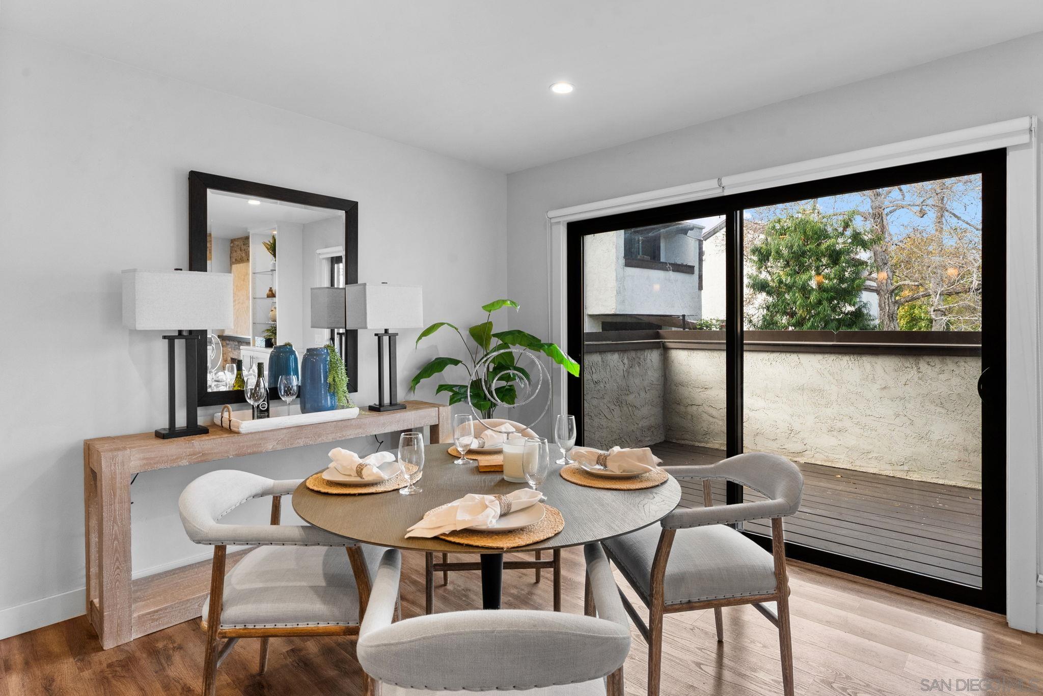 Detail Gallery Image 9 of 31 For 2264  Caminito Pajarito  #141,  San Diego,  CA 92107 - 2 Beds | 2/1 Baths