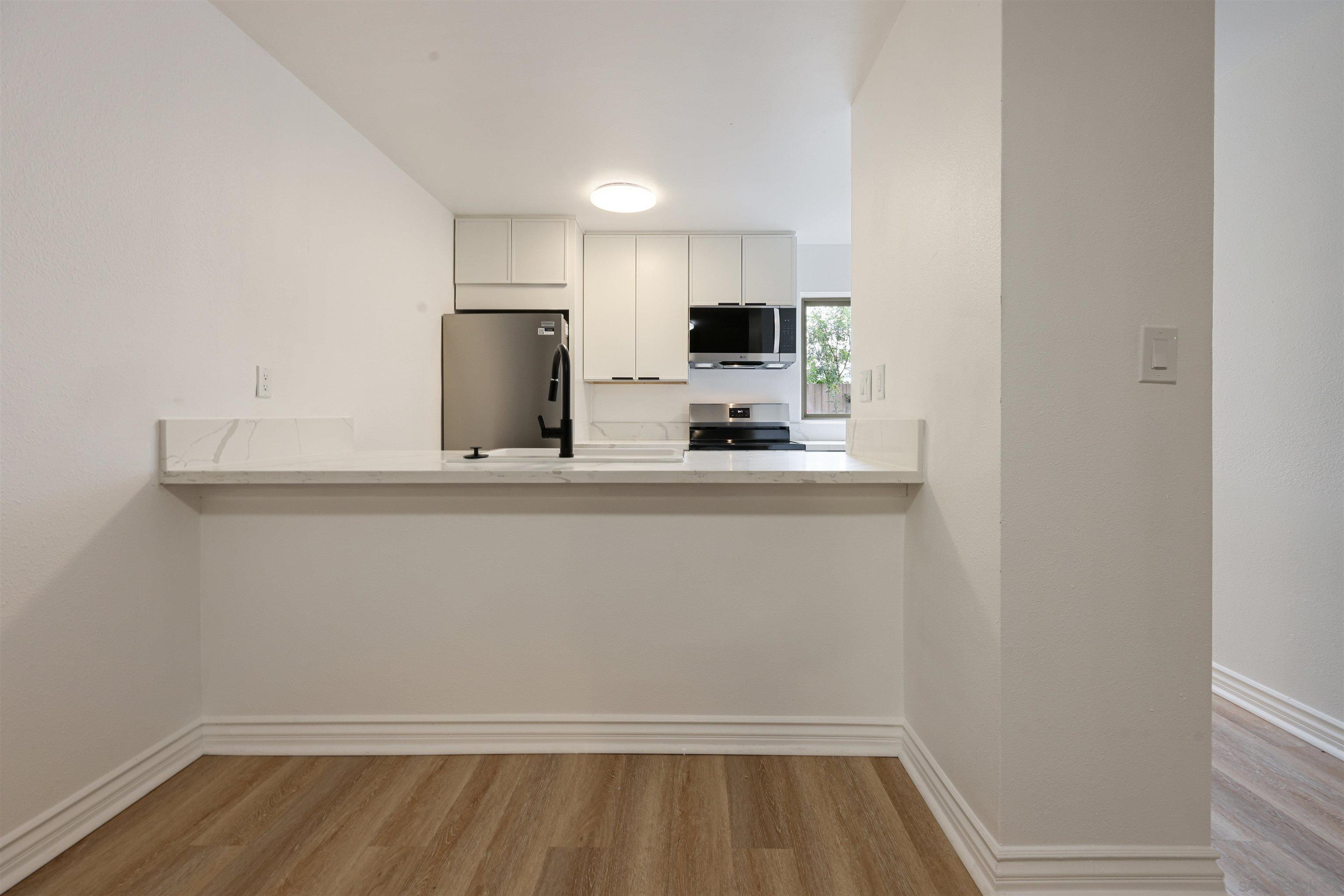 Detail Gallery Image 12 of 21 For 4185  Mount Alifan #D, San Diego,  CA 92111 - 2 Beds | 2 Baths