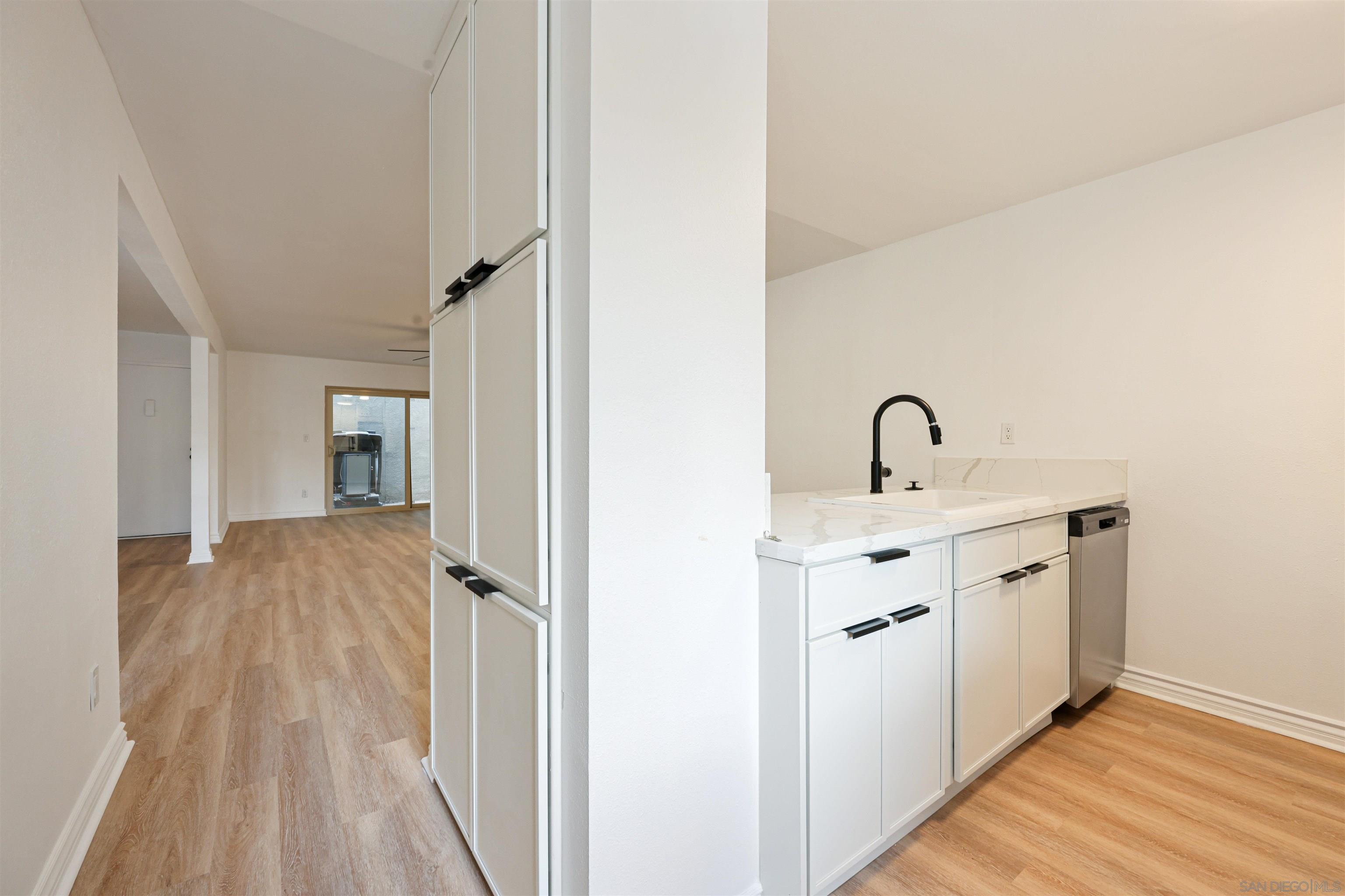 Detail Gallery Image 15 of 21 For 4185  Mount Alifan #D, San Diego,  CA 92111 - 2 Beds | 2 Baths