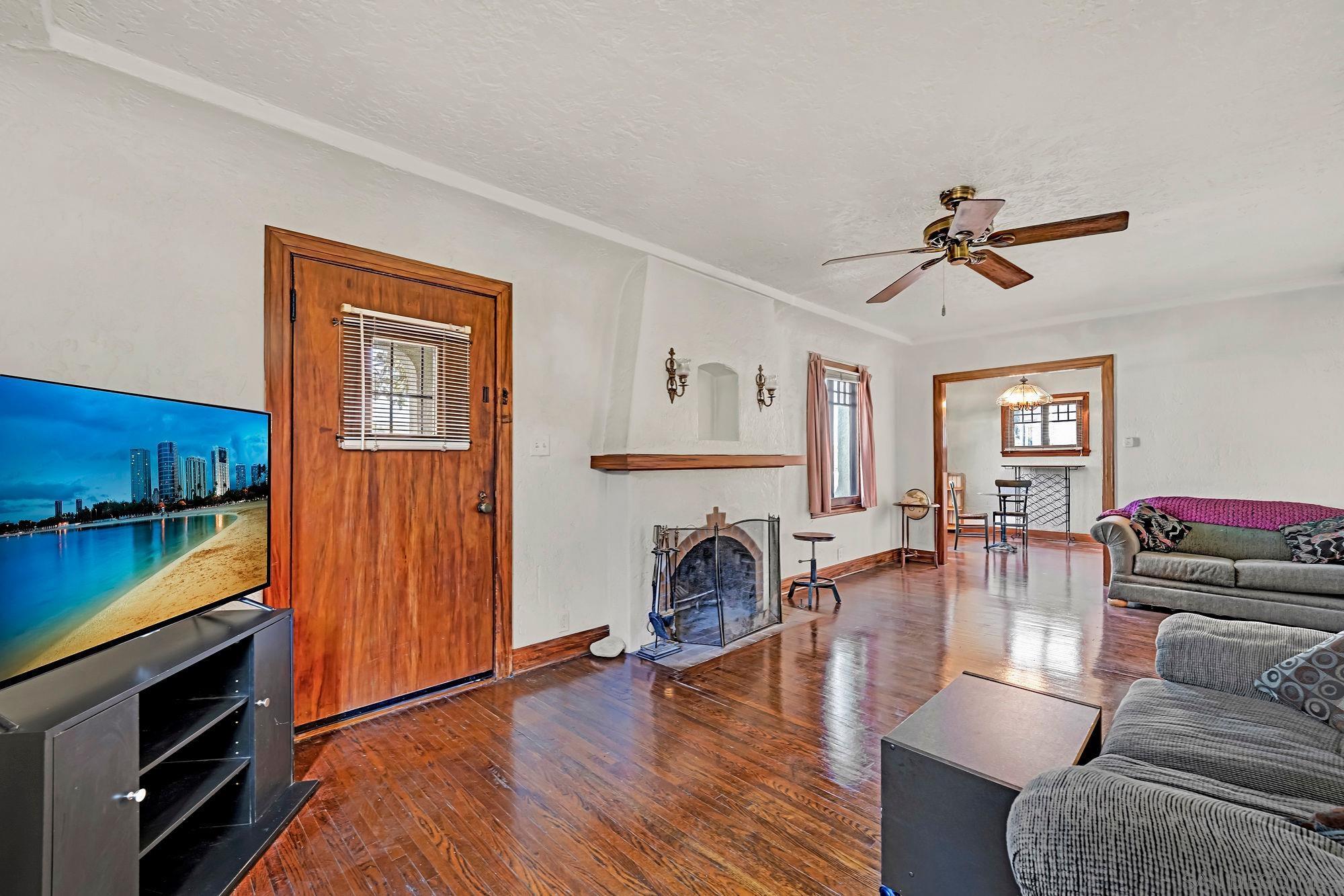 Detail Gallery Image 13 of 25 For 3055  Suncrest, San Diego,  CA 92116 - 3 Beds | 1 Baths