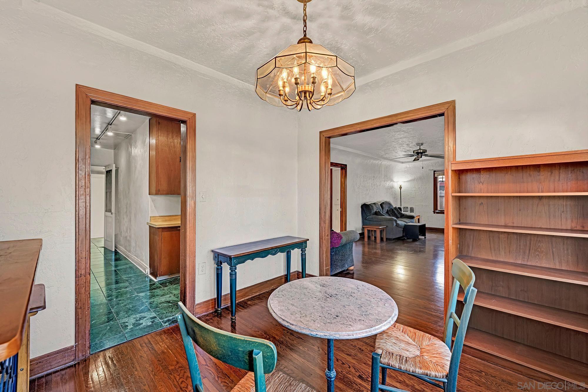 Detail Gallery Image 6 of 25 For 3055  Suncrest, San Diego,  CA 92116 - 3 Beds | 1 Baths