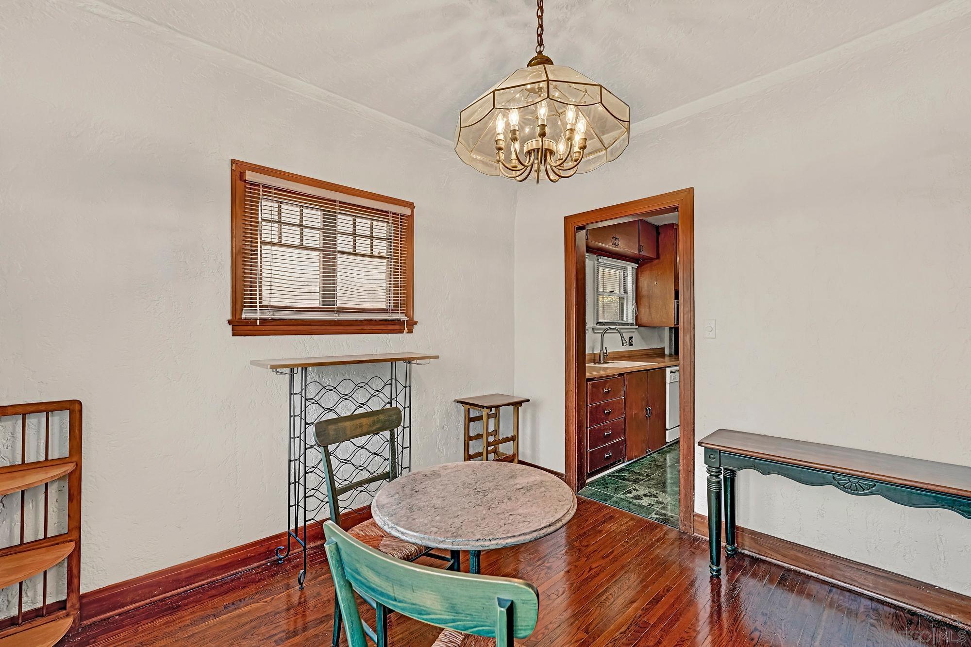 Detail Gallery Image 7 of 25 For 3055  Suncrest, San Diego,  CA 92116 - 3 Beds | 1 Baths