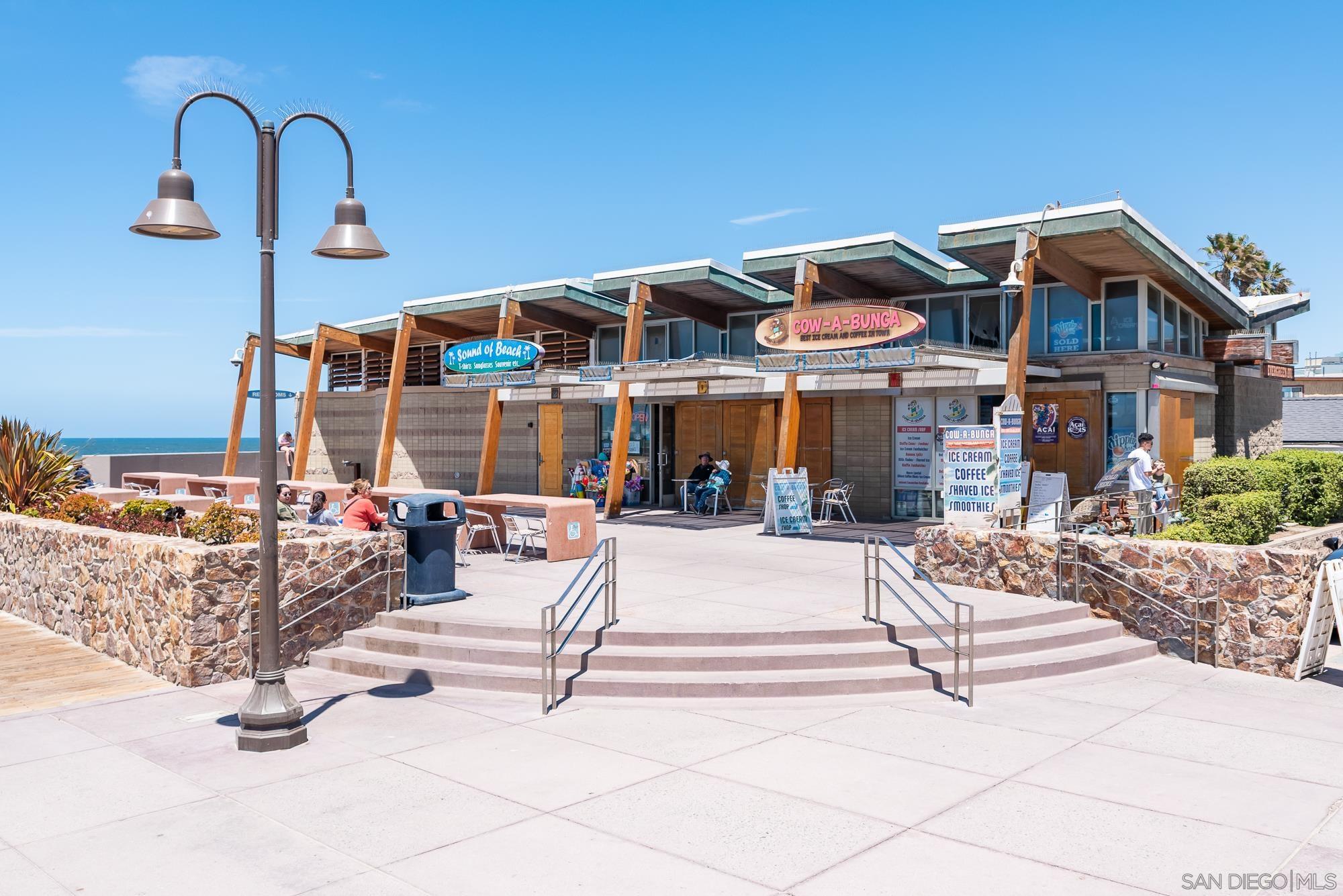 Detail Gallery Image 44 of 47 For 1680  Seacoast Drive  #D,  Imperial Beach,  CA 91932 - 2 Beds | 2 Baths