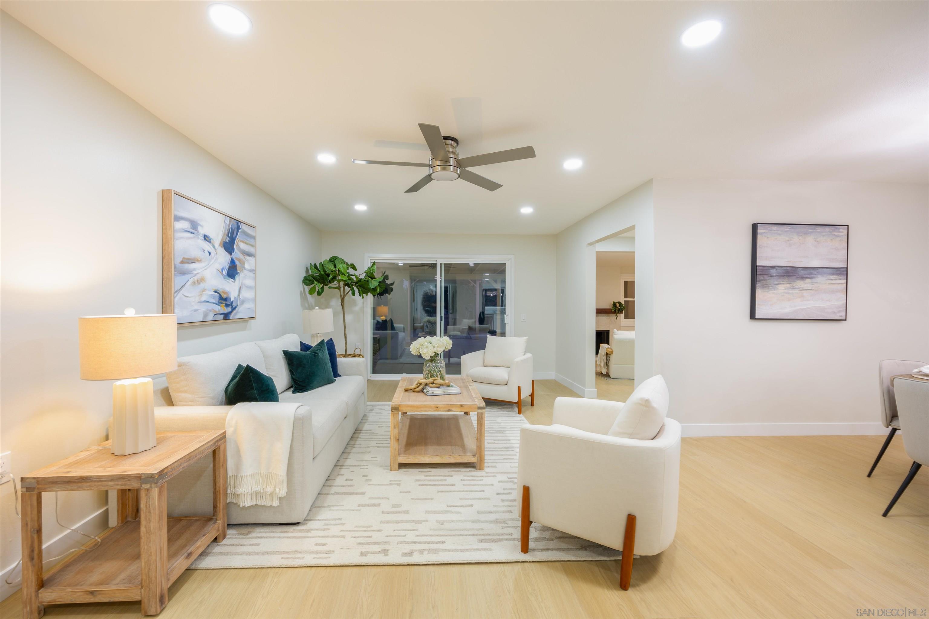 Detail Gallery Image 2 of 25 For 16881  Bellota Dr, San Diego,  CA 92128 - 2 Beds | 2 Baths