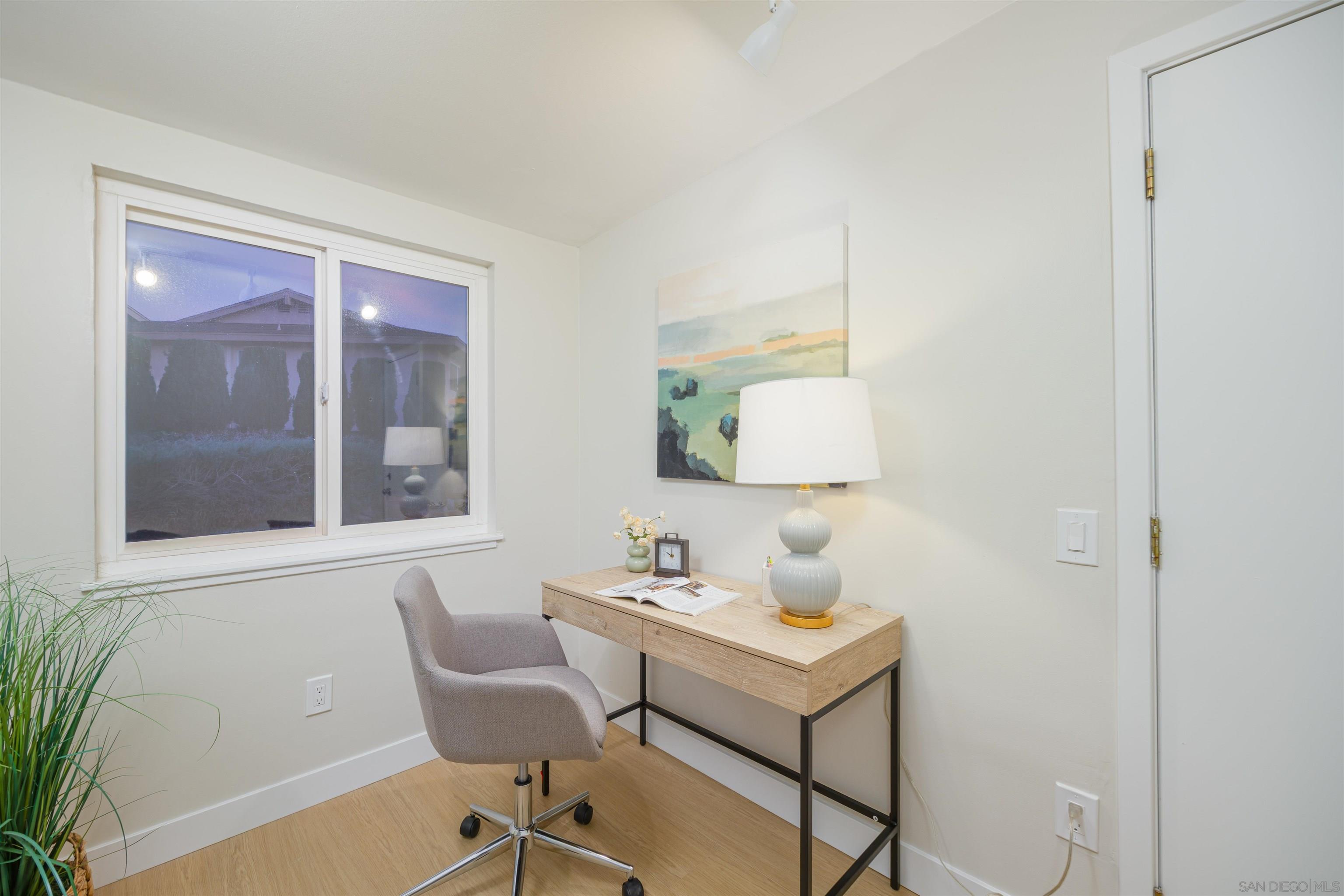 Detail Gallery Image 13 of 25 For 16881  Bellota Dr, San Diego,  CA 92128 - 2 Beds | 2 Baths