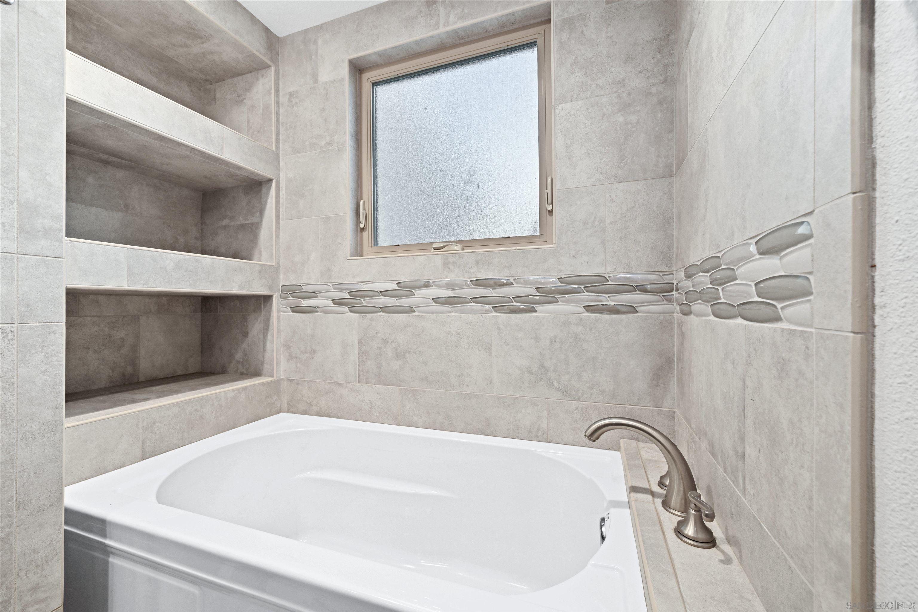 Detail Gallery Image 22 of 51 For 9219  Inverness Rd., Santee,  CA 92071 - 3 Beds | 3 Baths