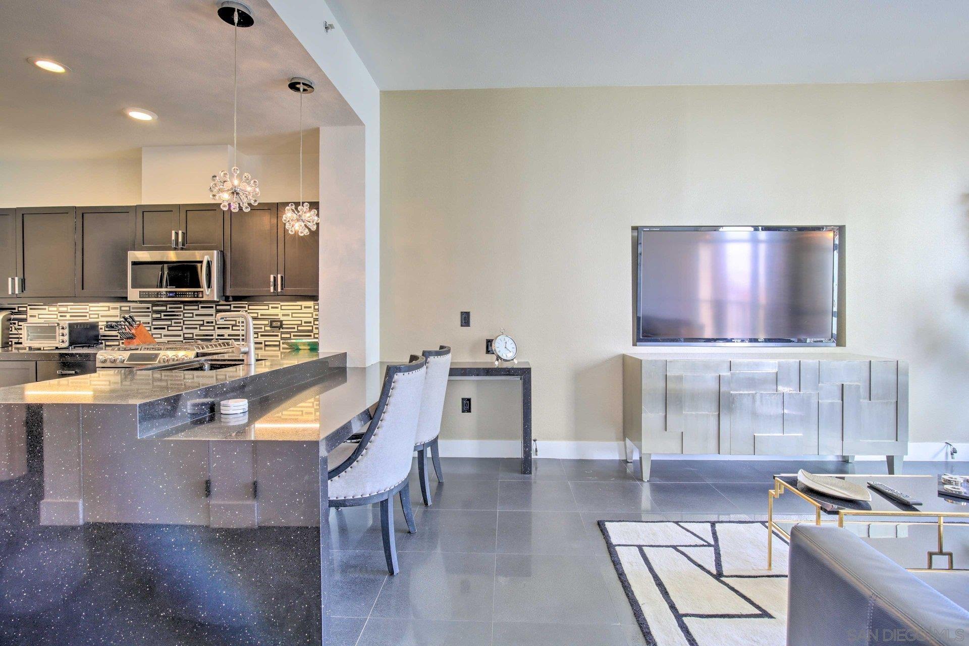 Detail Gallery Image 11 of 33 For 530  K Street  1117, San Diego,  CA 92101 - 1 Beds | 1 Baths