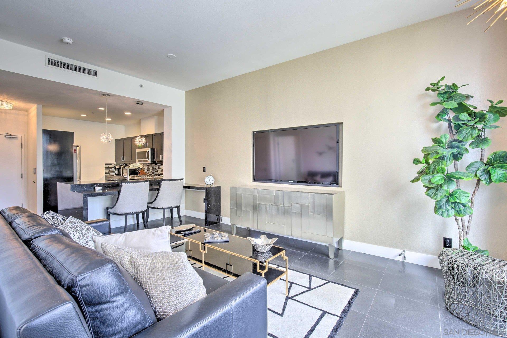 Detail Gallery Image 15 of 33 For 530  K Street  1117, San Diego,  CA 92101 - 1 Beds | 1 Baths