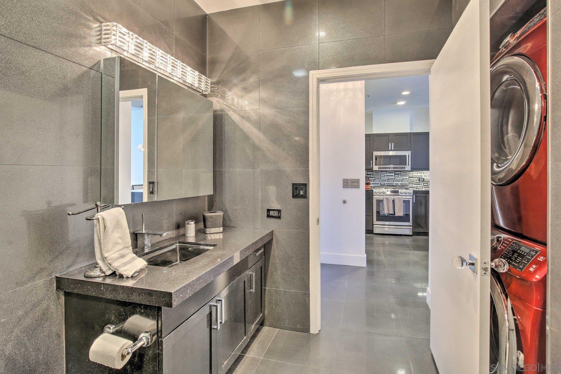 Detail Gallery Image 22 of 33 For 530  K Street  1117, San Diego,  CA 92101 - 1 Beds | 1 Baths