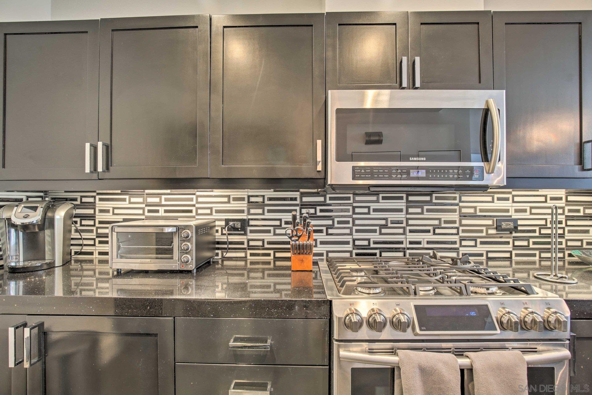 Detail Gallery Image 6 of 33 For 530  K Street  1117, San Diego,  CA 92101 - 1 Beds | 1 Baths