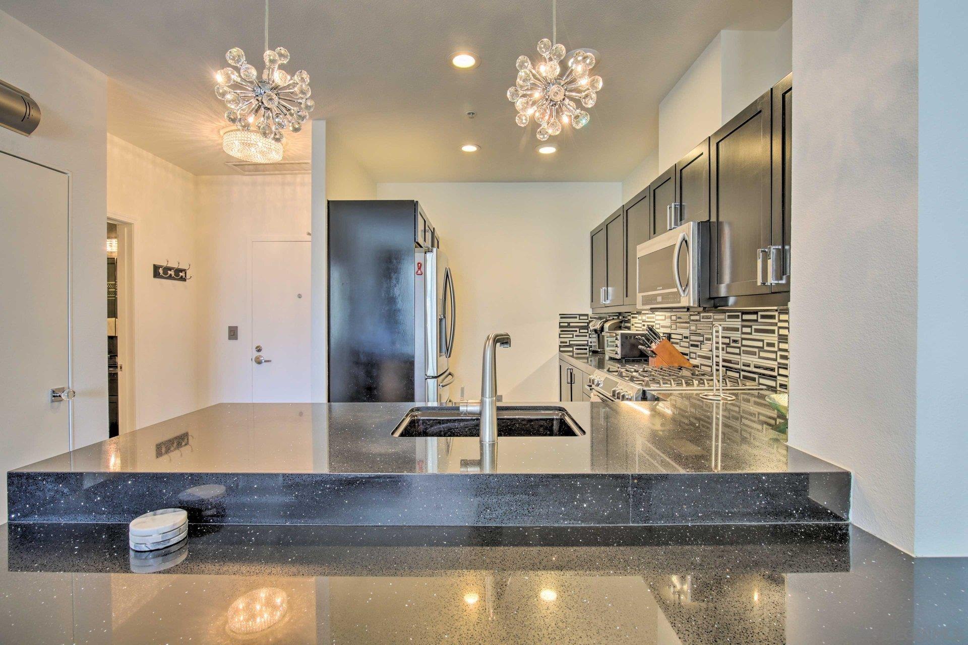 Detail Gallery Image 9 of 33 For 530  K Street  1117, San Diego,  CA 92101 - 1 Beds | 1 Baths