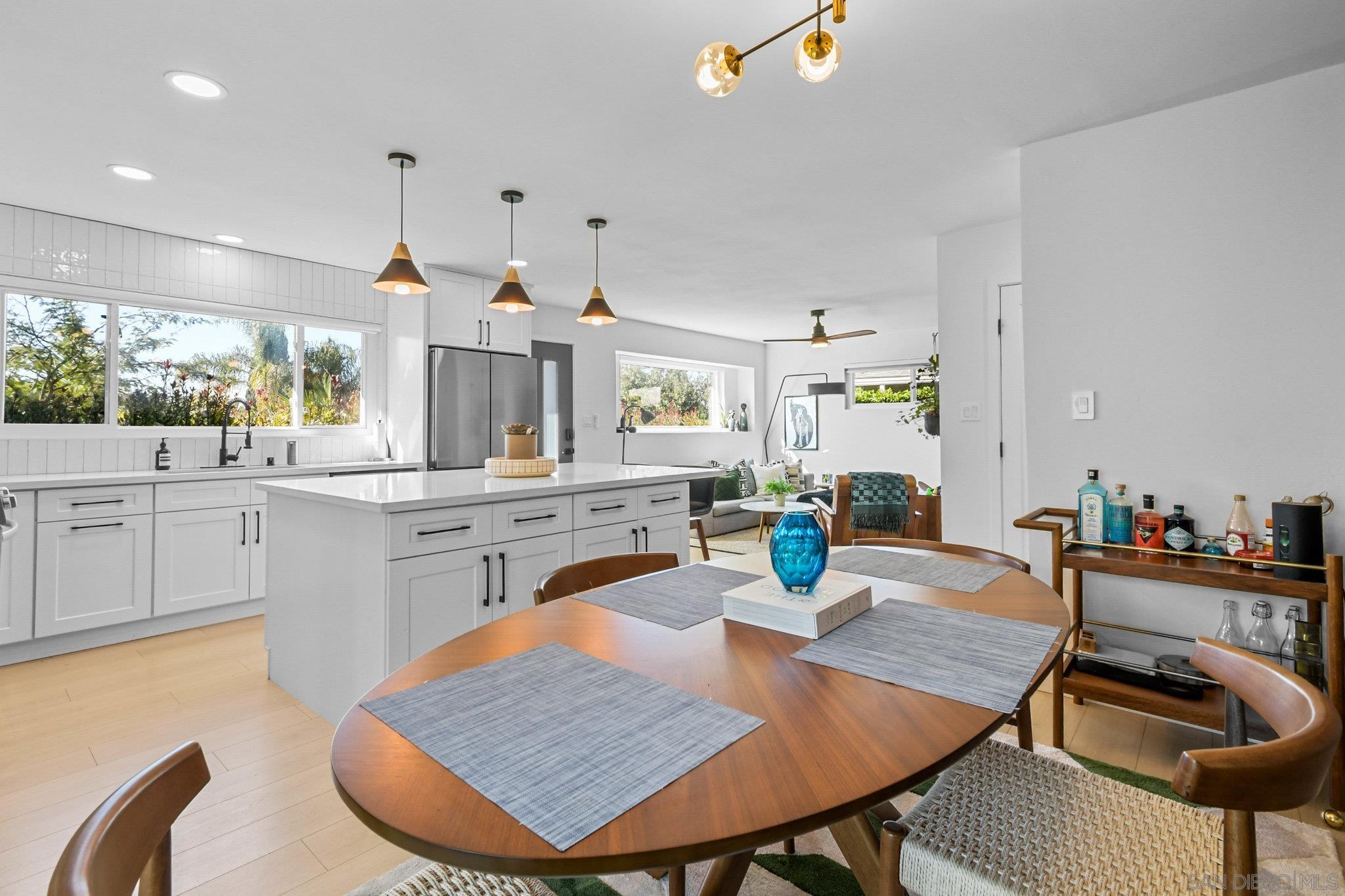 Detail Gallery Image 12 of 26 For 3561  Accomac Ave, San Diego,  CA 92111 - 3 Beds | 2 Baths