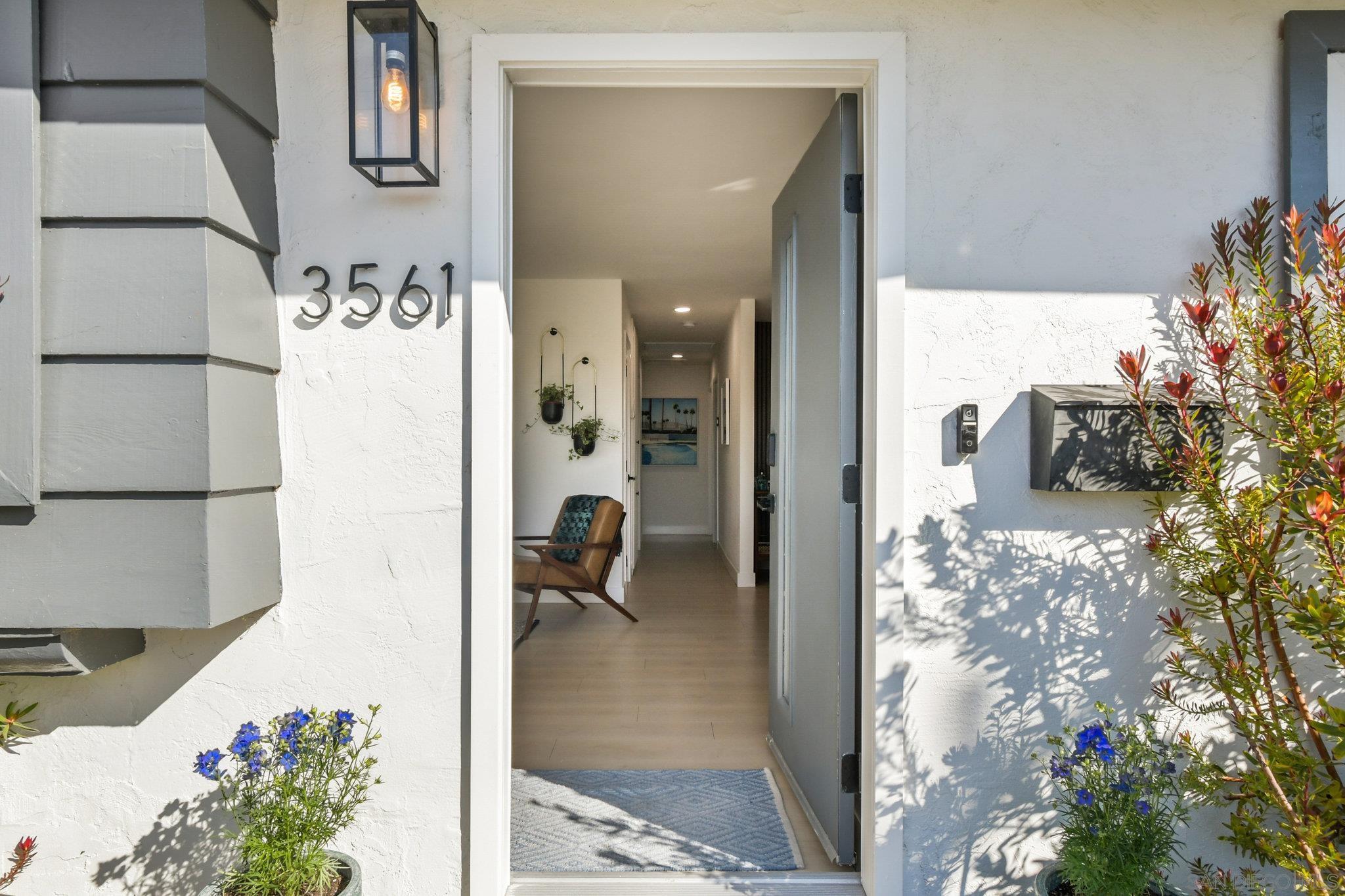 Detail Gallery Image 4 of 26 For 3561  Accomac Ave, San Diego,  CA 92111 - 3 Beds | 2 Baths