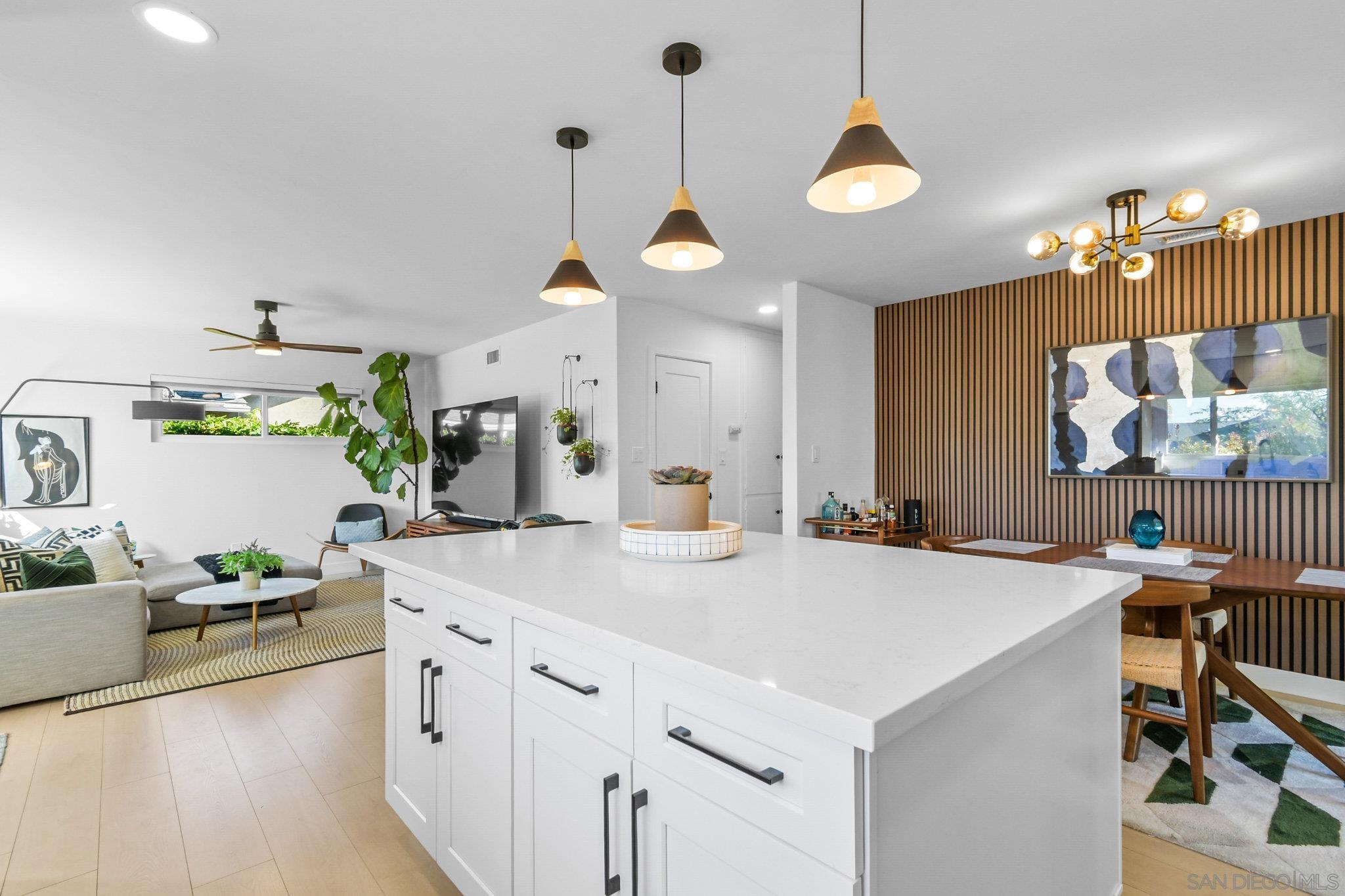 Detail Gallery Image 9 of 26 For 3561  Accomac Ave, San Diego,  CA 92111 - 3 Beds | 2 Baths